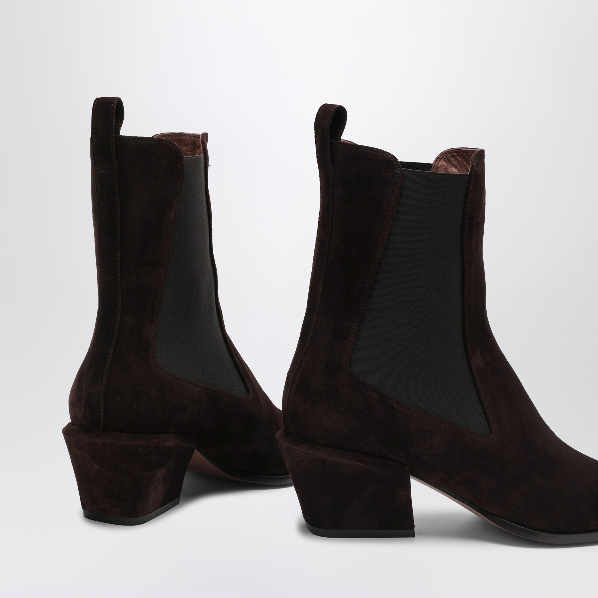 Bettina Stiefel aus Veloursleder in Schokoladenbraun