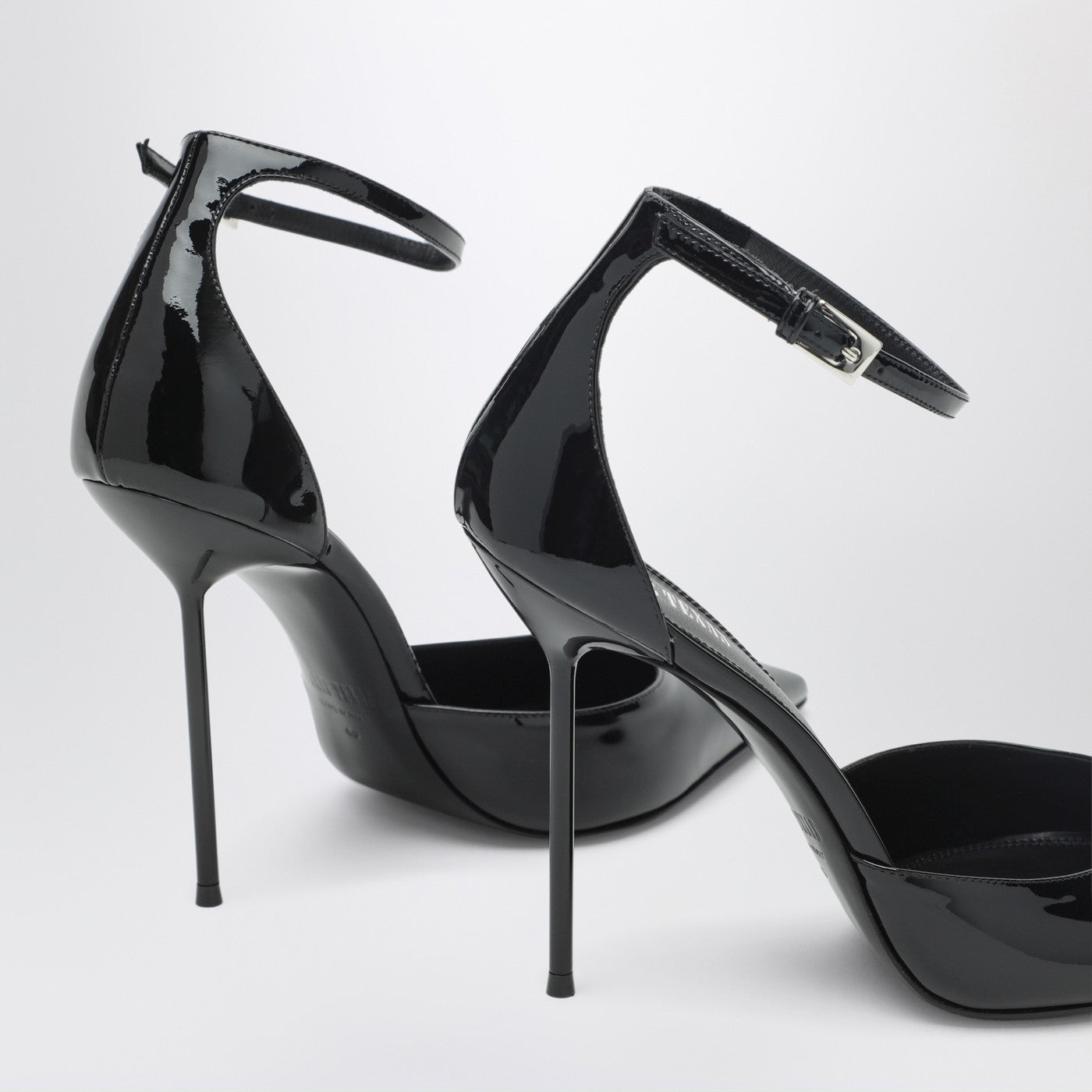 Lidia pumps in black patent leather