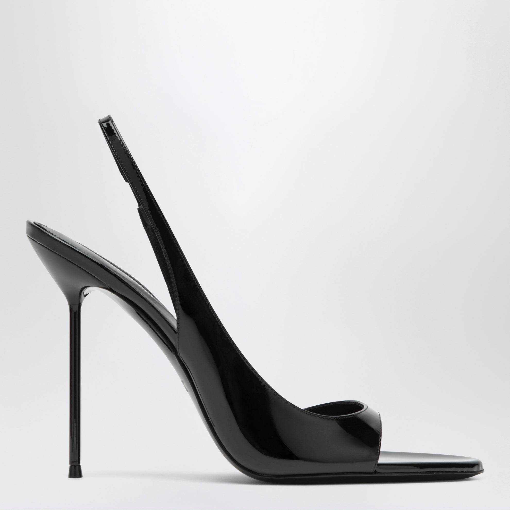 Sandalo slingback nero in vernice 