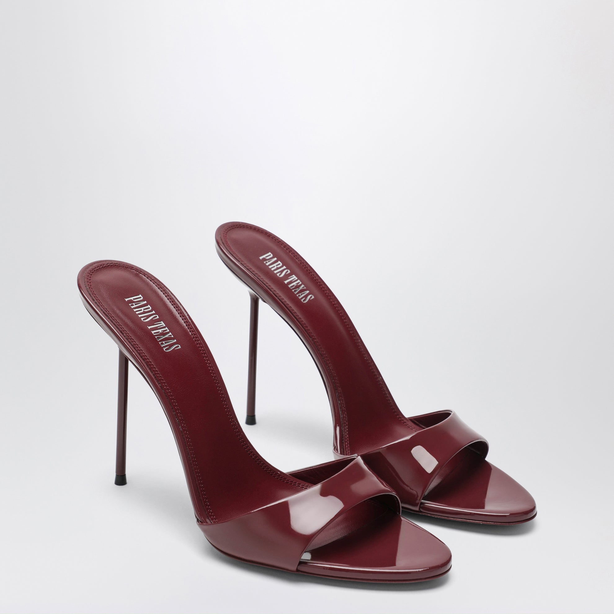 Mules Lidia en cuir verni amarena