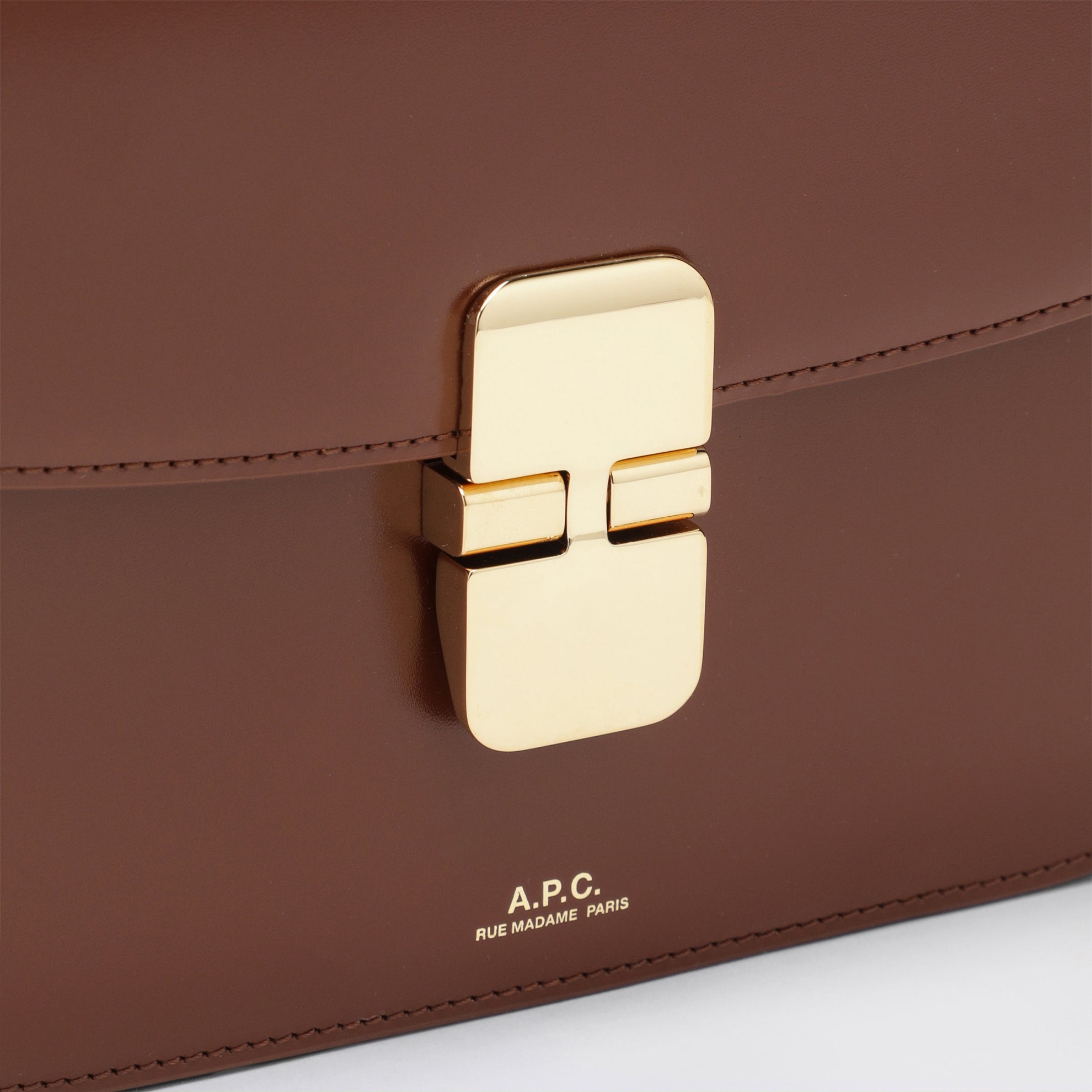 Petit sac à bandoulière Grace couleur noisette