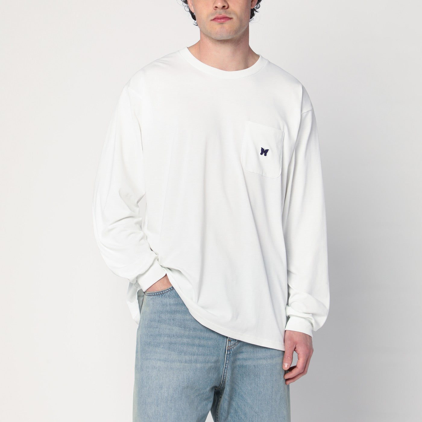 Maglia bianca con patch logo