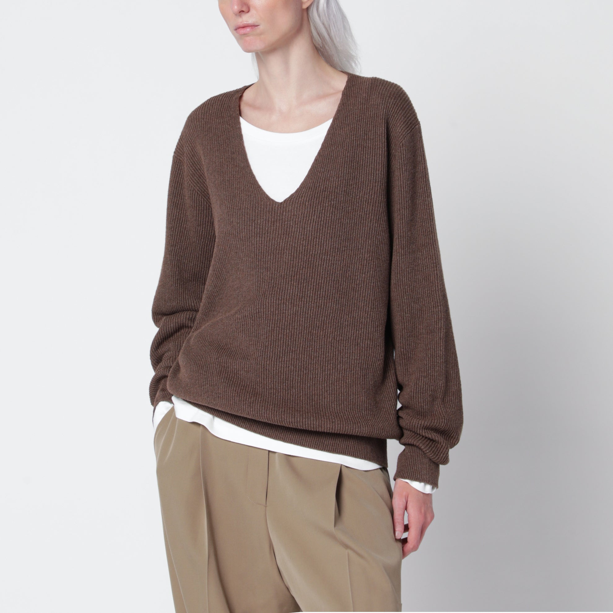 Phef Fudge Cotton and Cashmere V-Neck Sweater