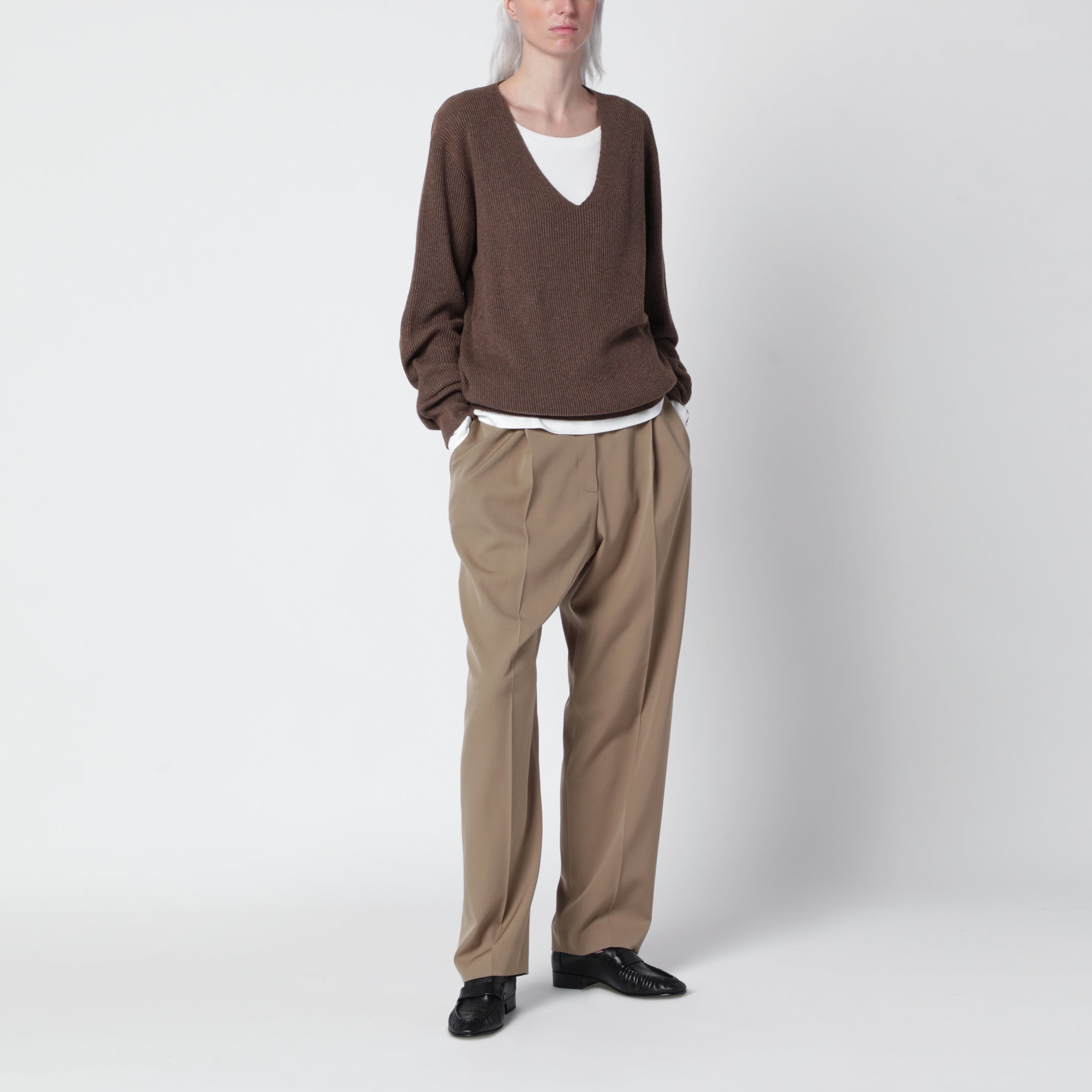 Phef Fudge Cotton and Cashmere V-Neck Sweater