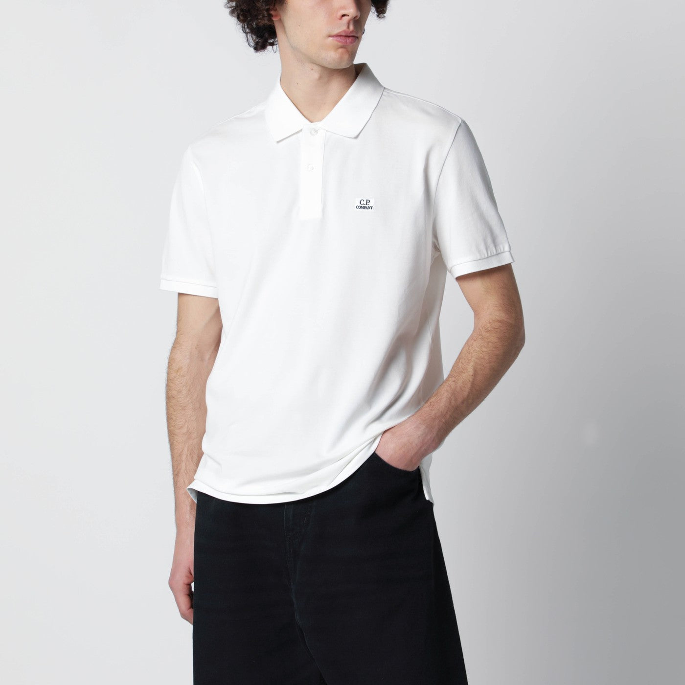 Polo blanc avec patch logo