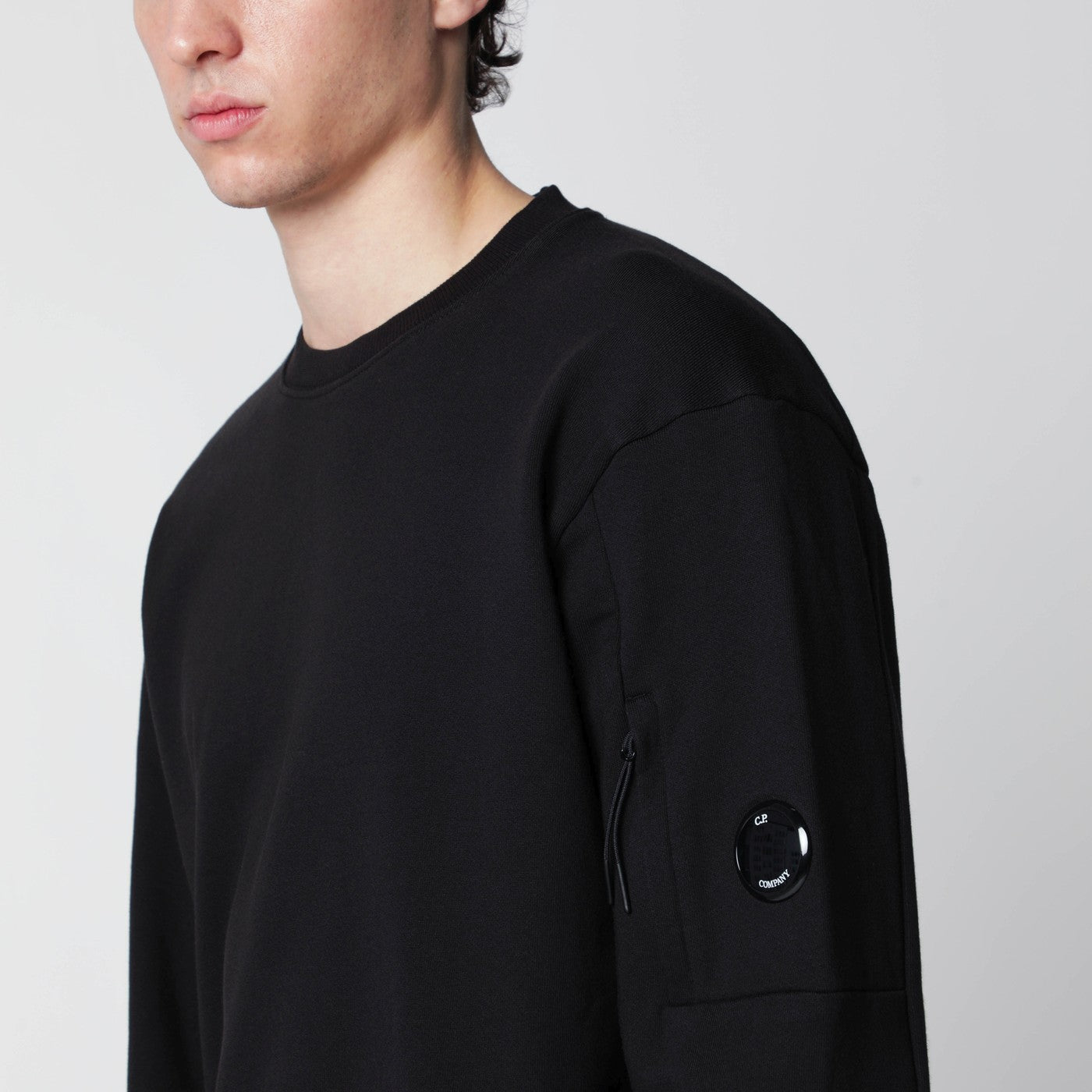 Sweat-shirt col rond noir en coton