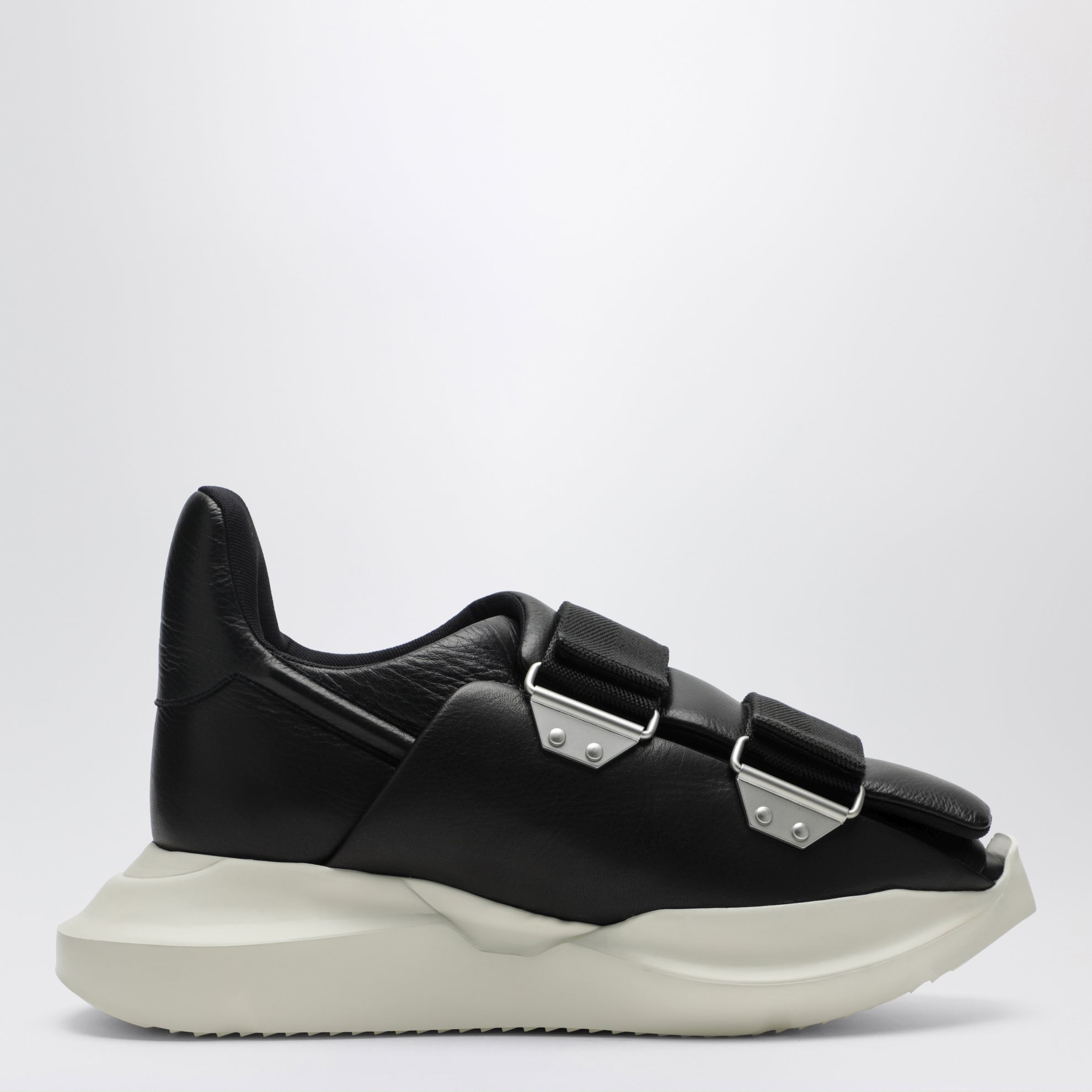 Temple Burrito Geth Sneakers in black leather