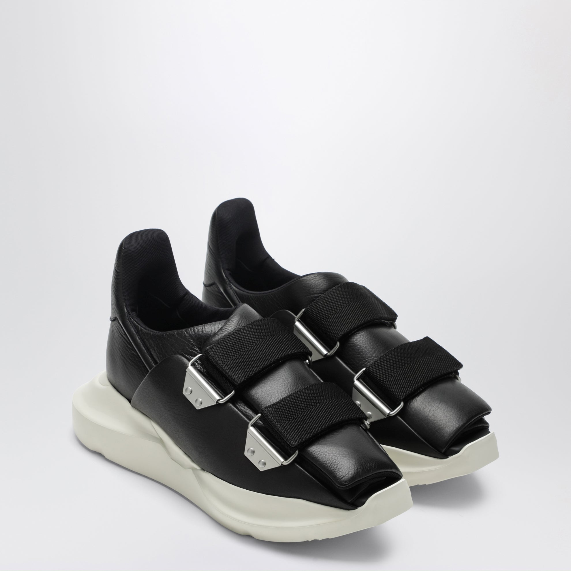 Temple Burrito Geth Sneakers in black leather