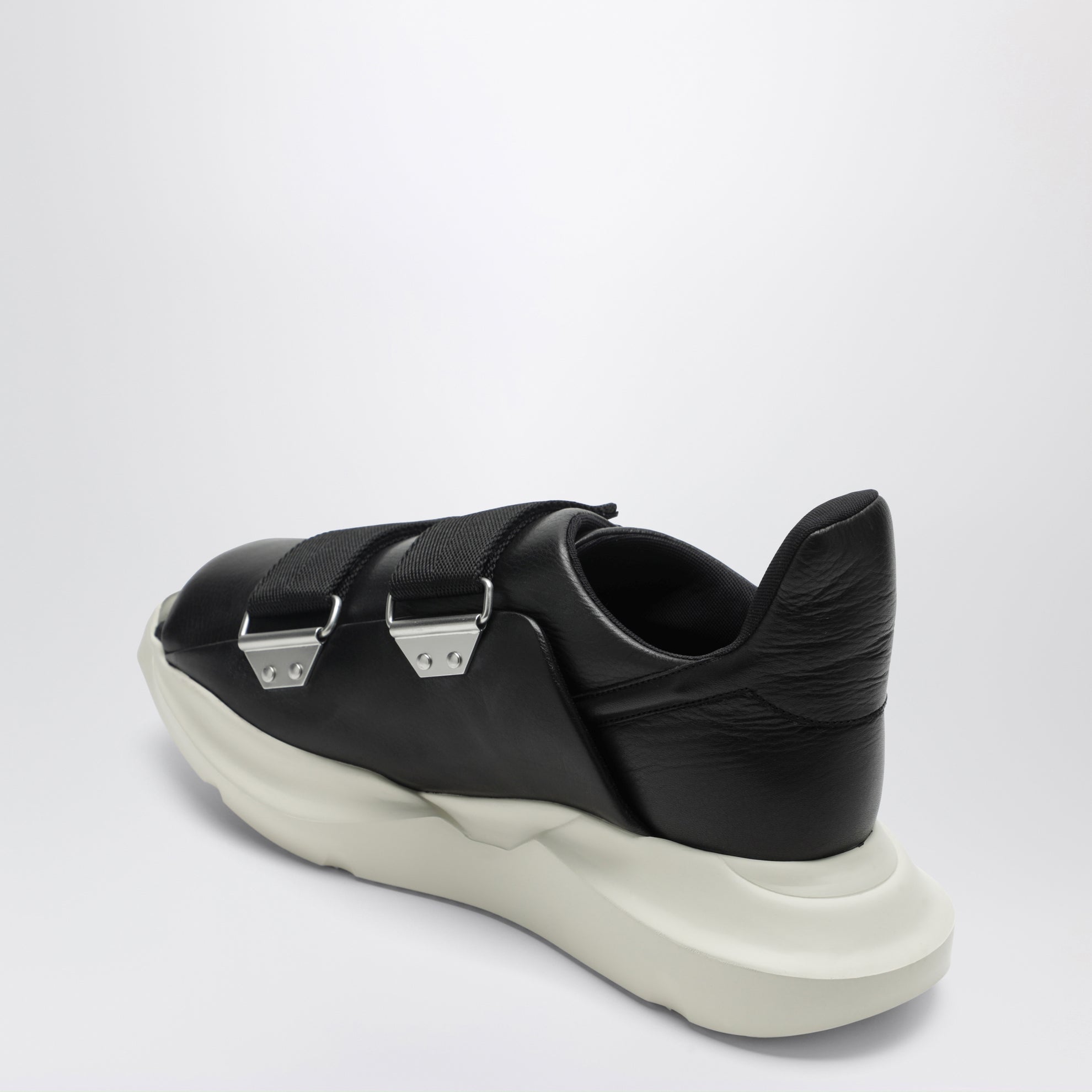 Temple Burrito Geth Sneakers in black leather