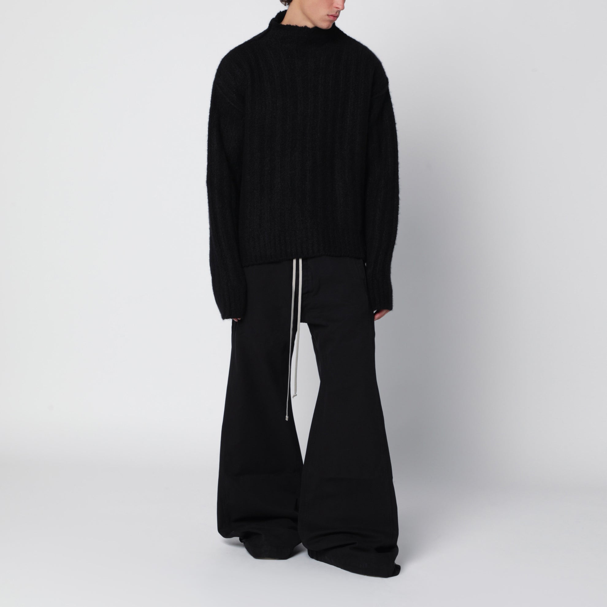Schwarzer Rollkragenpullover aus Kaschmir und Seide