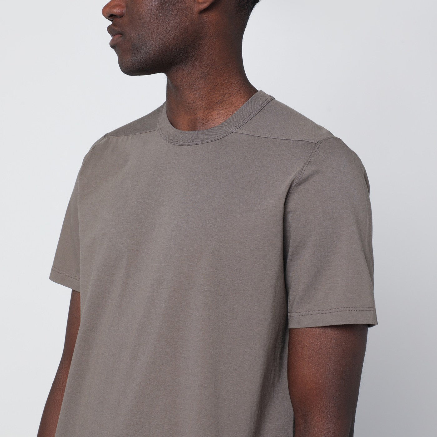 Short-sleeve T-shirt in mud colour