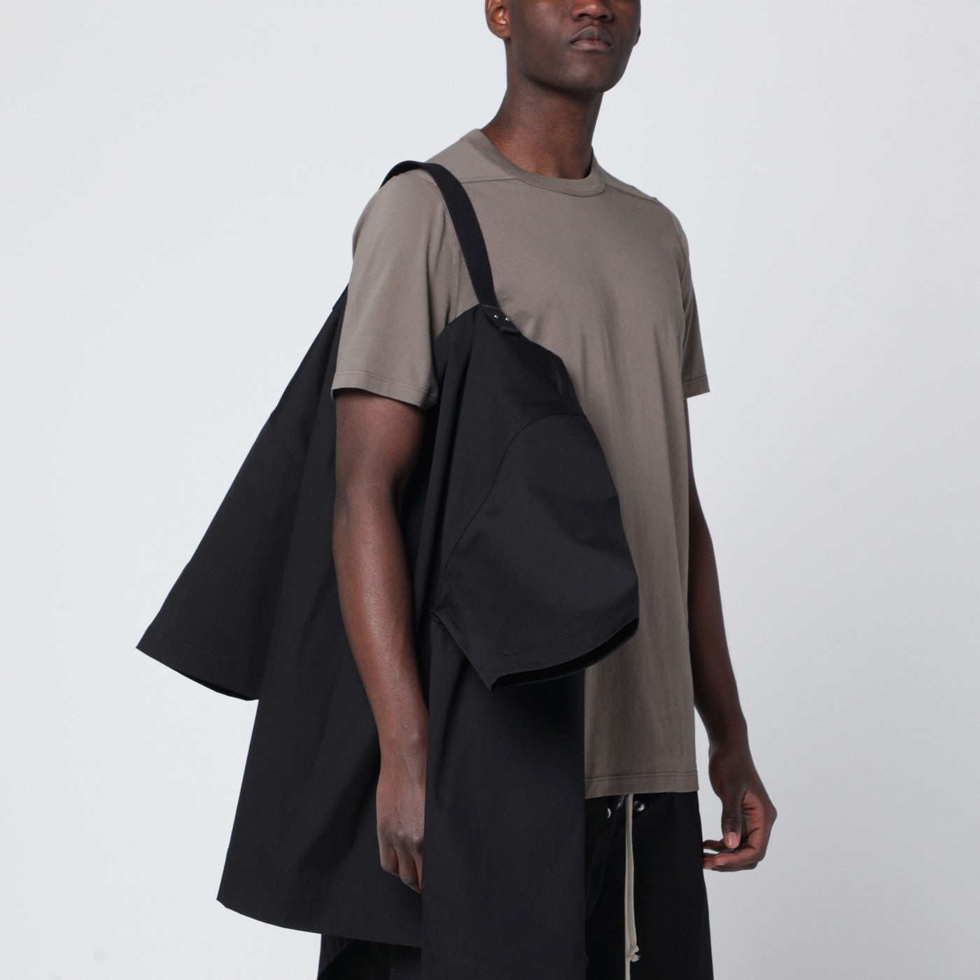 Black shirt with pockets