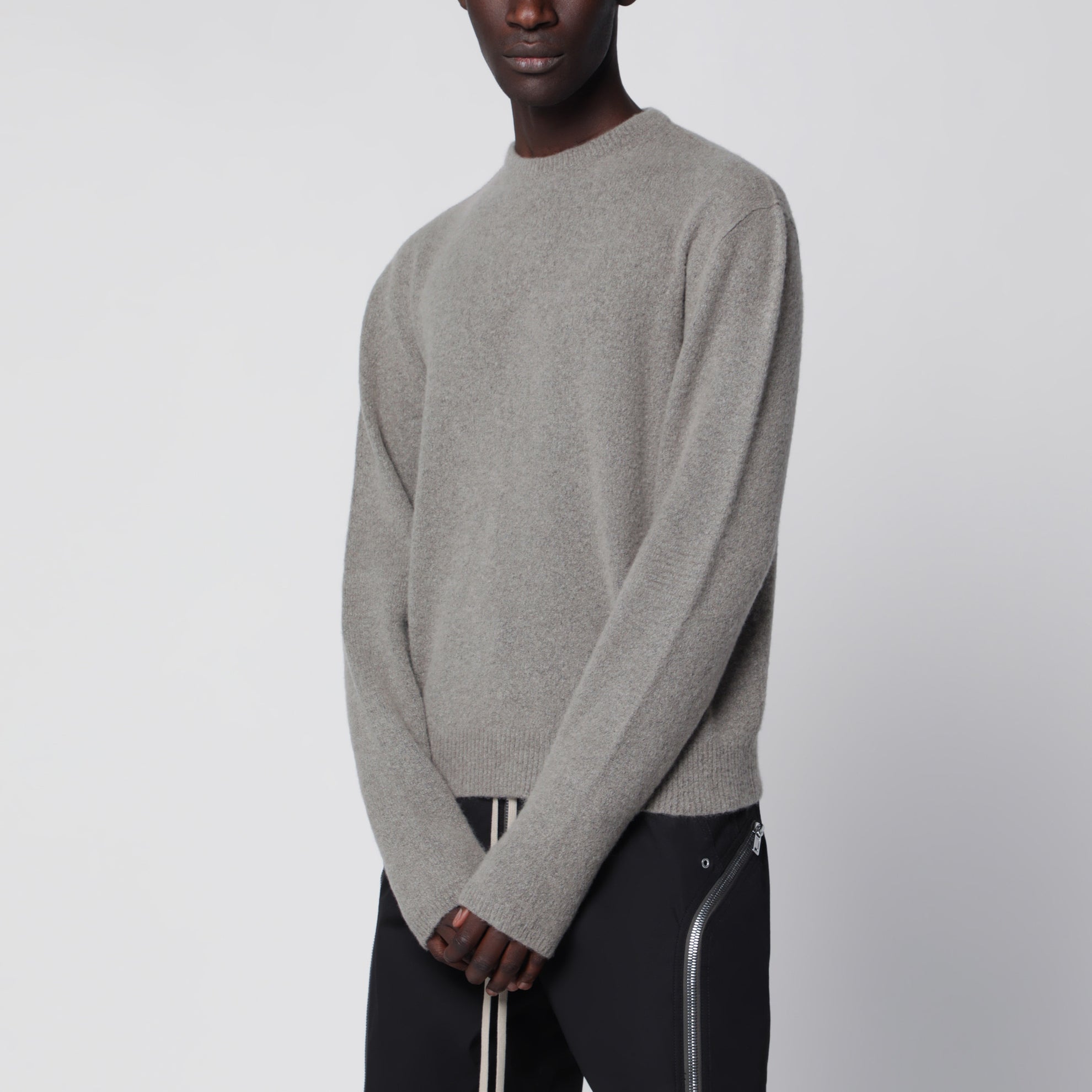 Pull en mélange de cachemire gris poudré