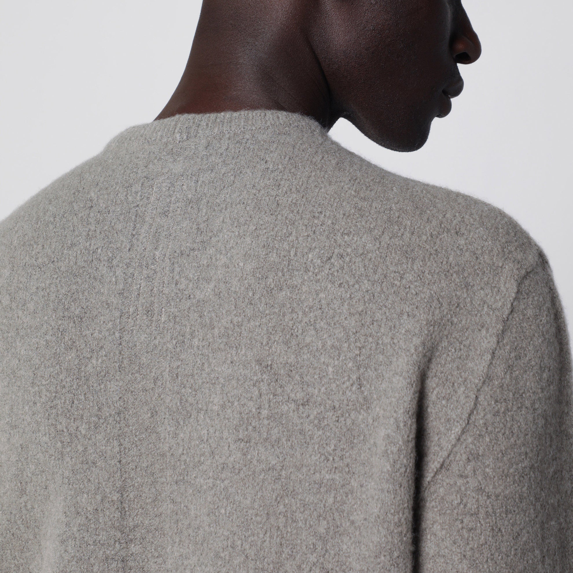 Pull en mélange de cachemire gris poudré