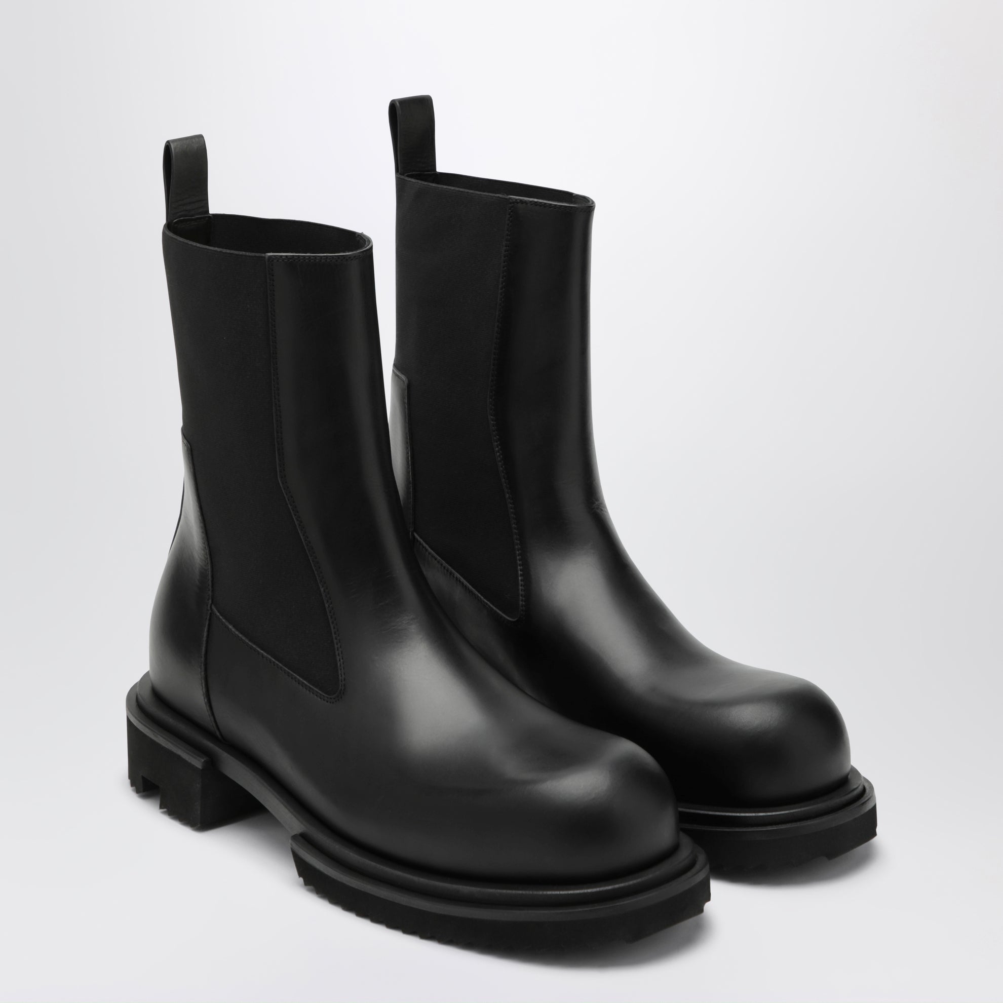 Tower Beatle Gabe boots in black leather