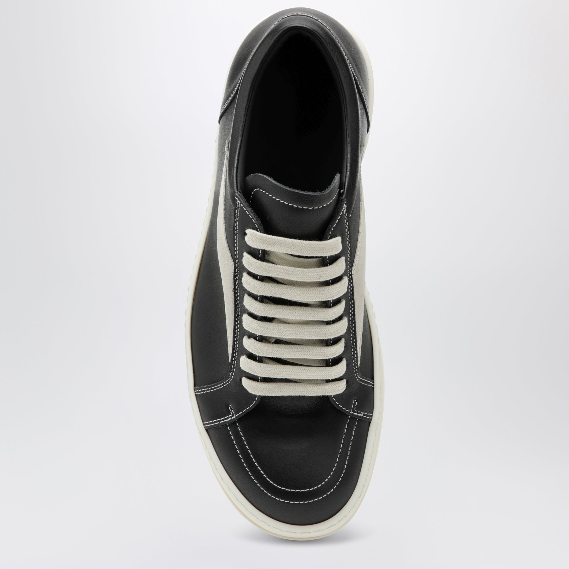 Sneaker Vintage nera/bianco latte