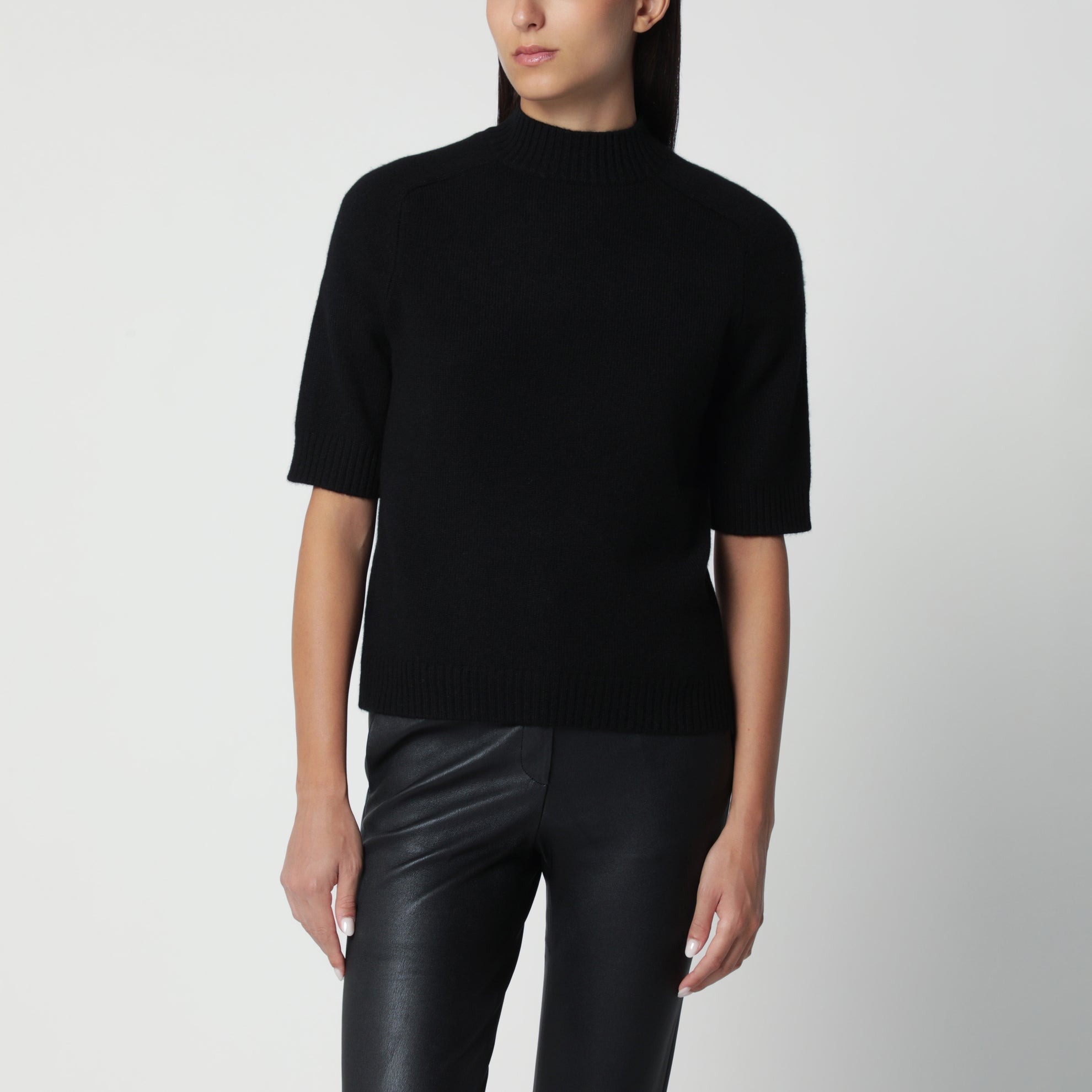 Maglia nera in cashmere