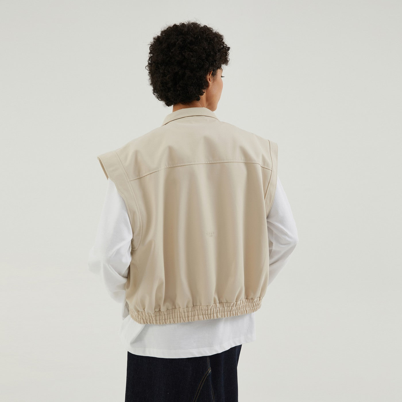 Light cream gabardine zip up vest