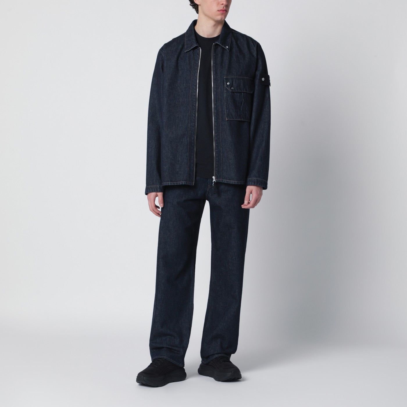 Hemdjacke aus indigoblauem Denim
