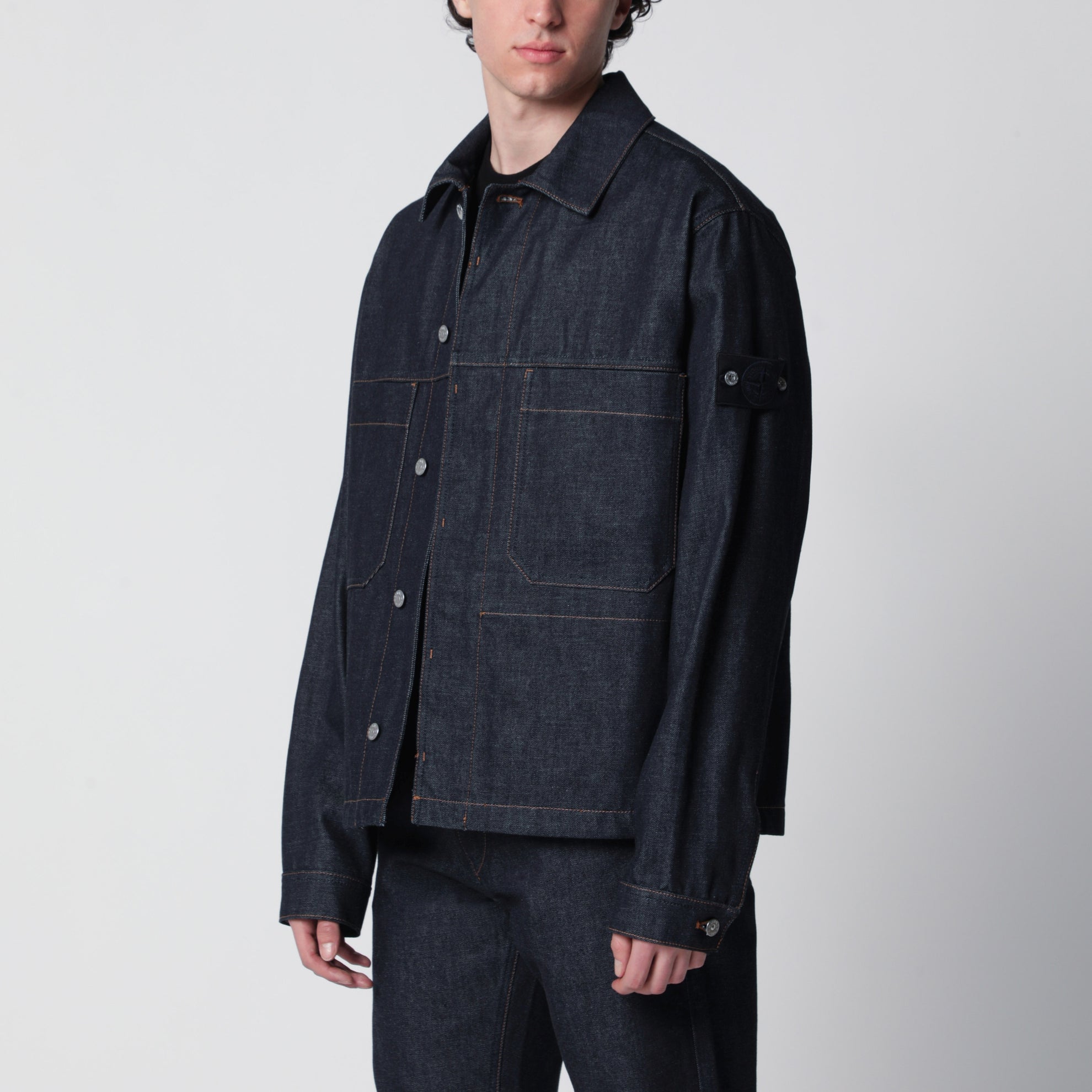 Coach-Jacke mit Taschen aus rohem Indigo-Denim in Blau