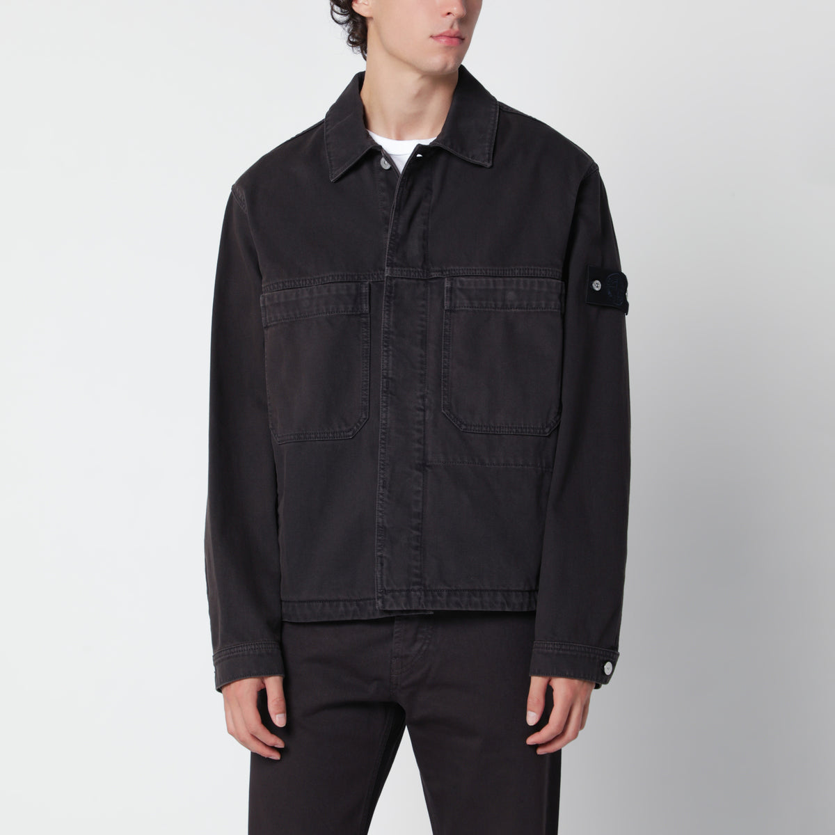 Dunkelburgunderfarbene, leichte Jeans-Coachjacke