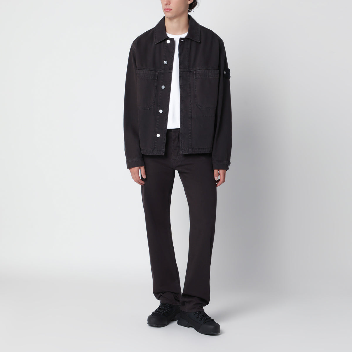 Dunkelburgunderfarbene, leichte Jeans-Coachjacke