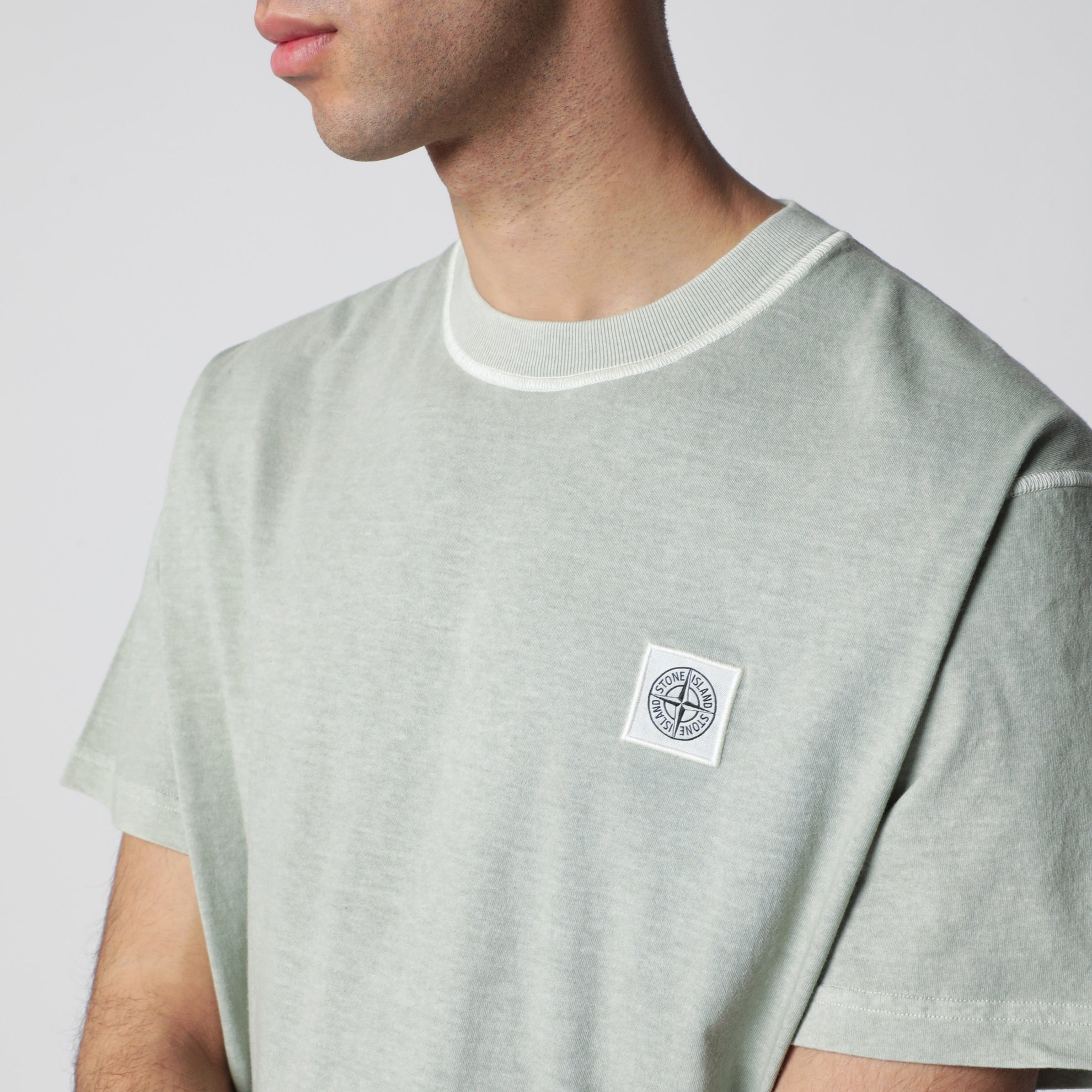 T-shirt slim girocollo in cotone verde salvia