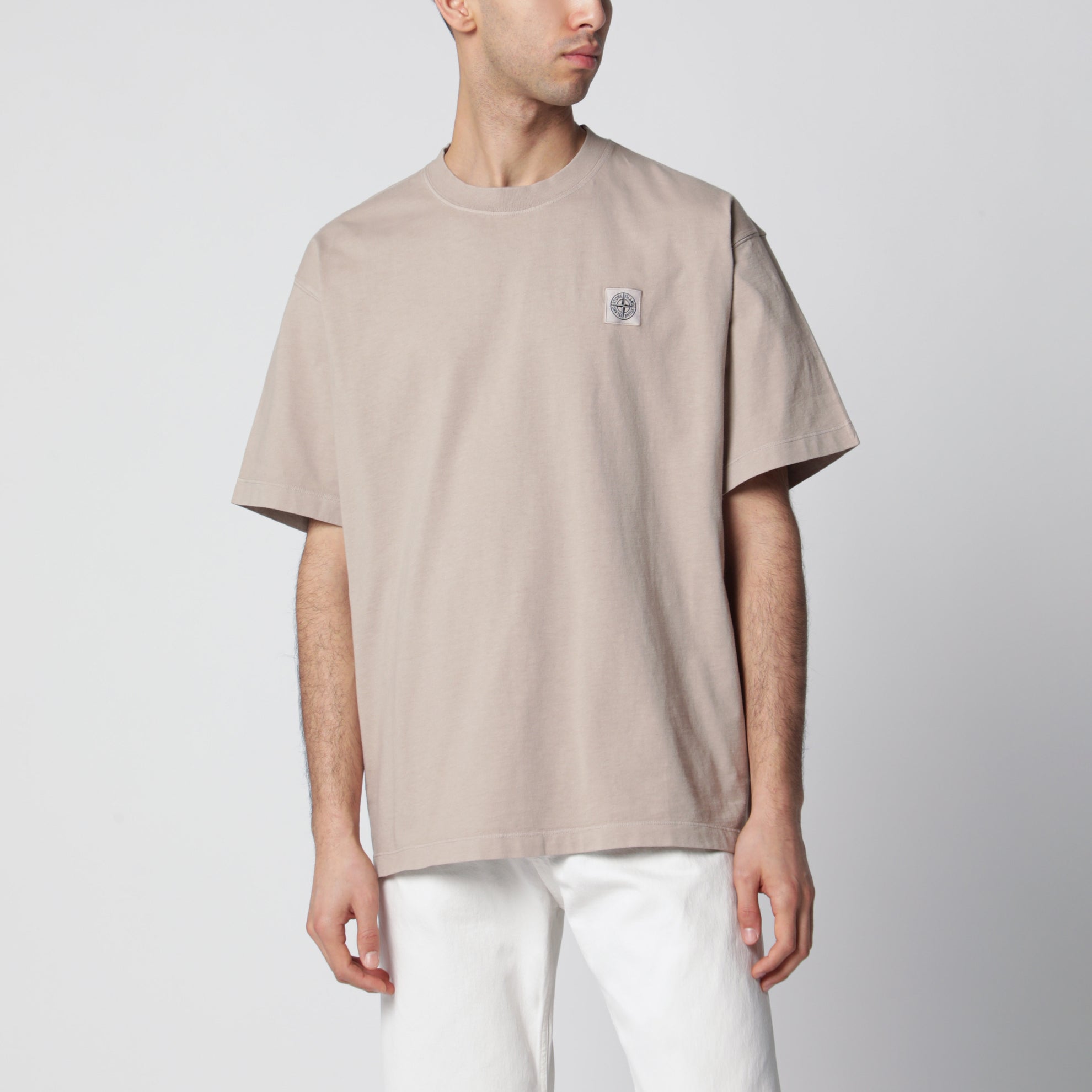 T-shirt color deserto con patch logo Compass