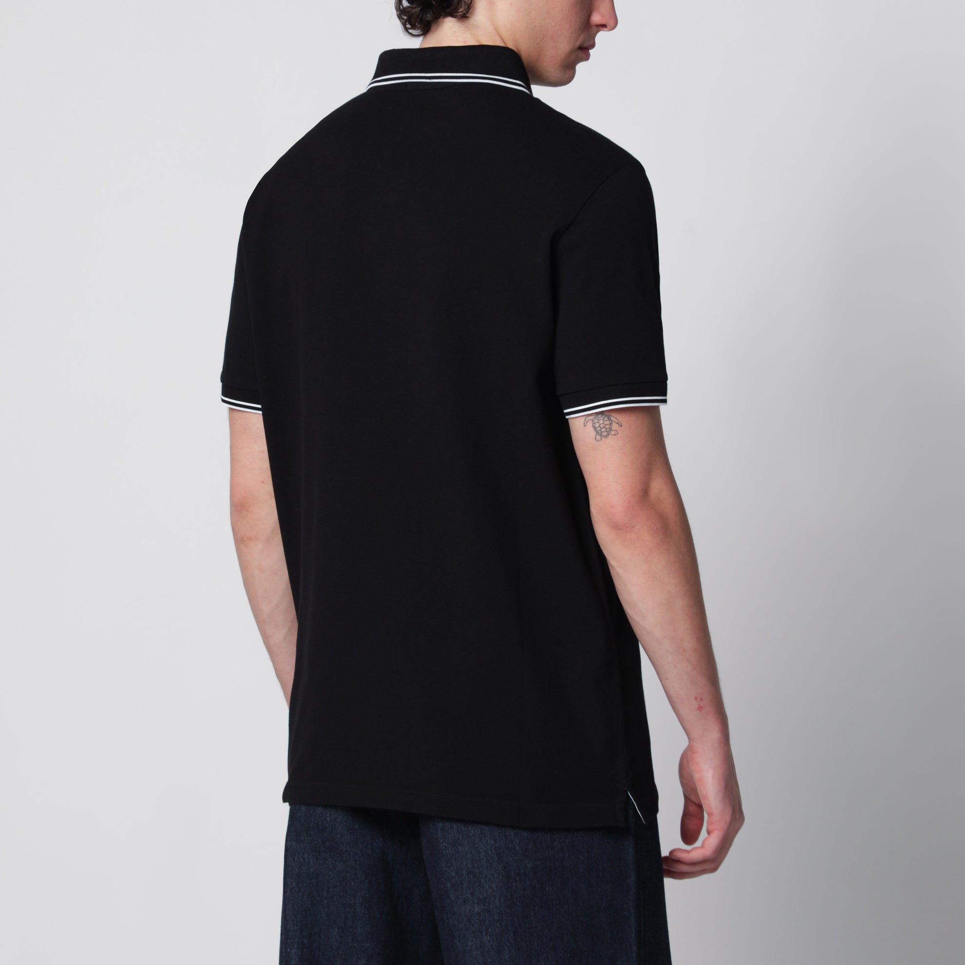 Schwarzes Polo mit Compass-Logo-Patch