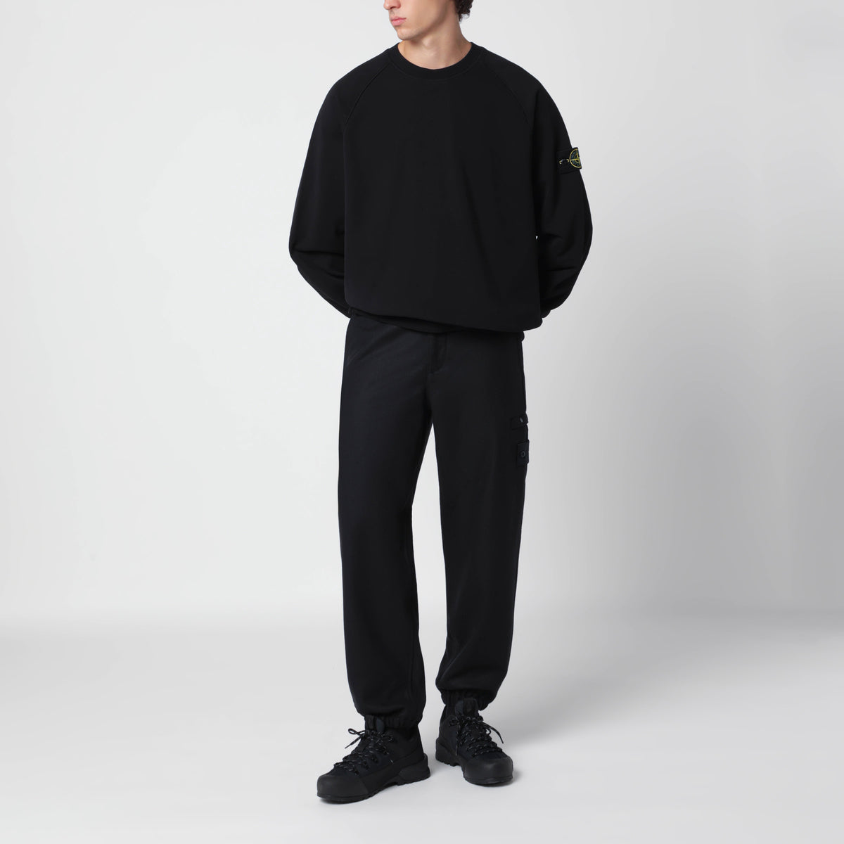 Navy blue jogging trousers in a wool blend