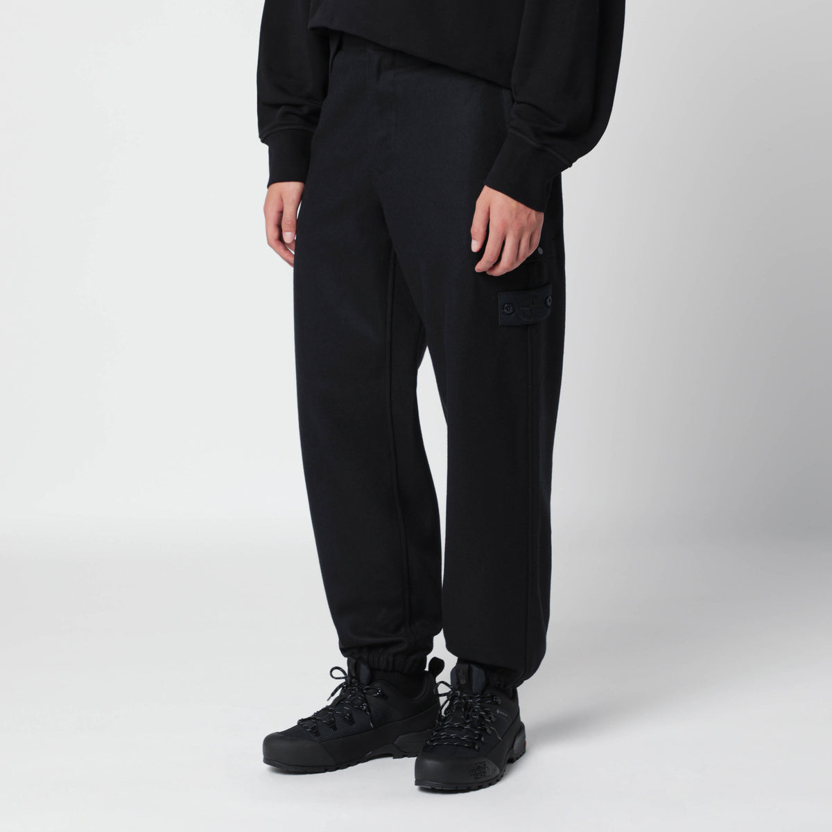 Navy blue jogging trousers in a wool blend