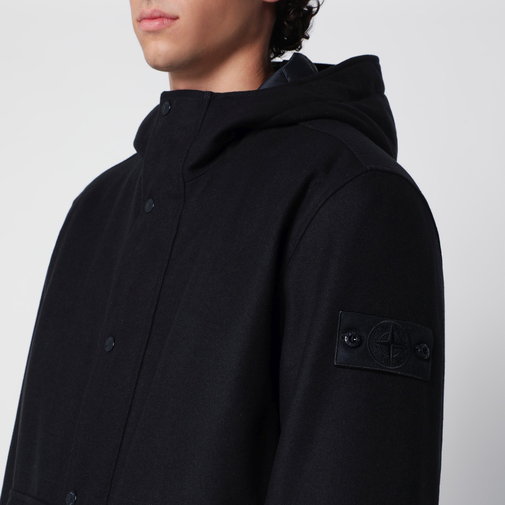 Veste à capuche bleu marine en mélange de laine