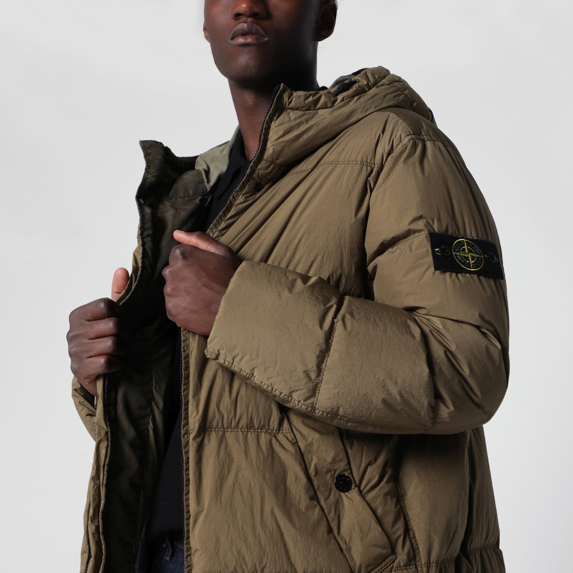 Doudoune déperlante en nylon vert militaire