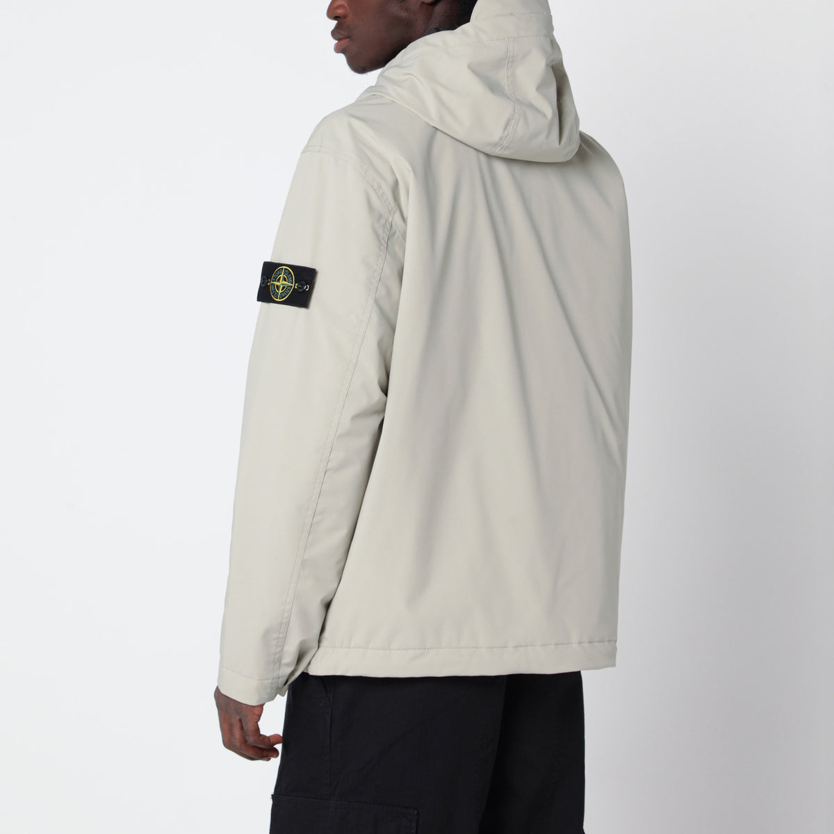 Sandfarbene Kapuzenjacke