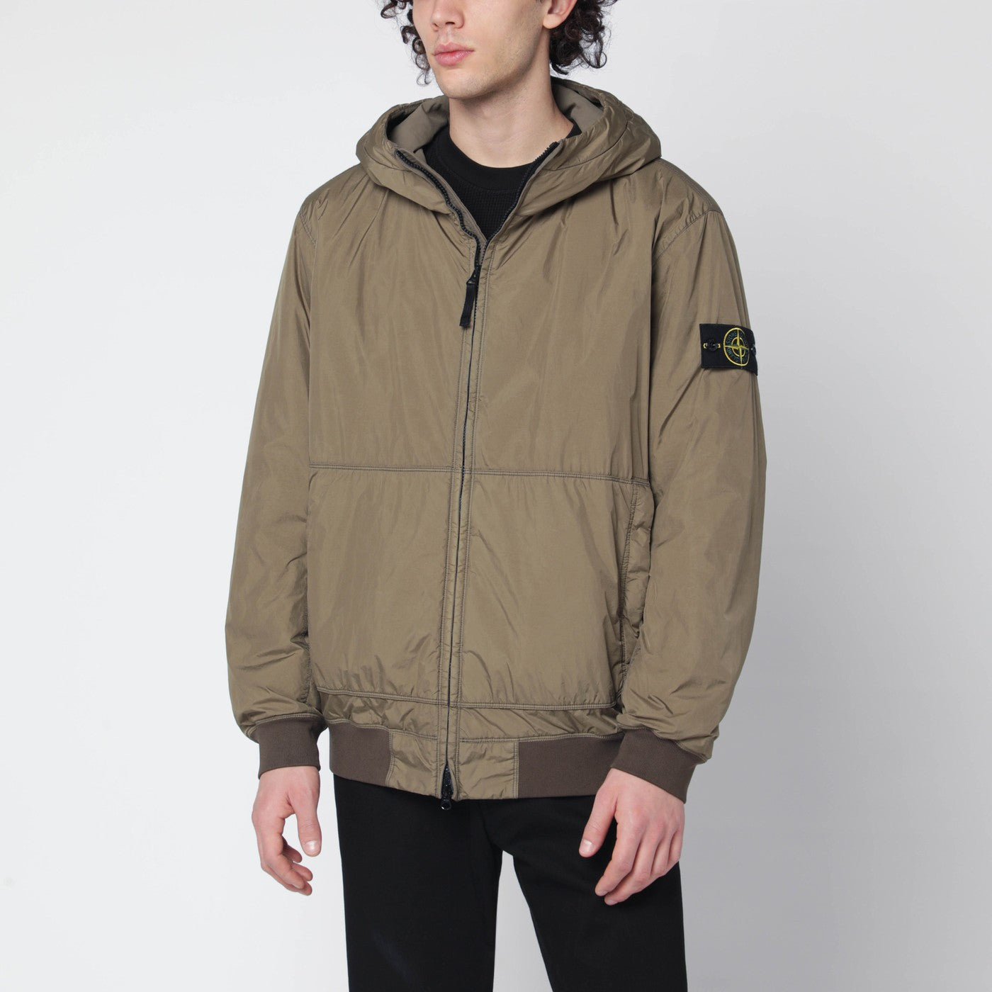 Giacca verde militare in nylon leggero