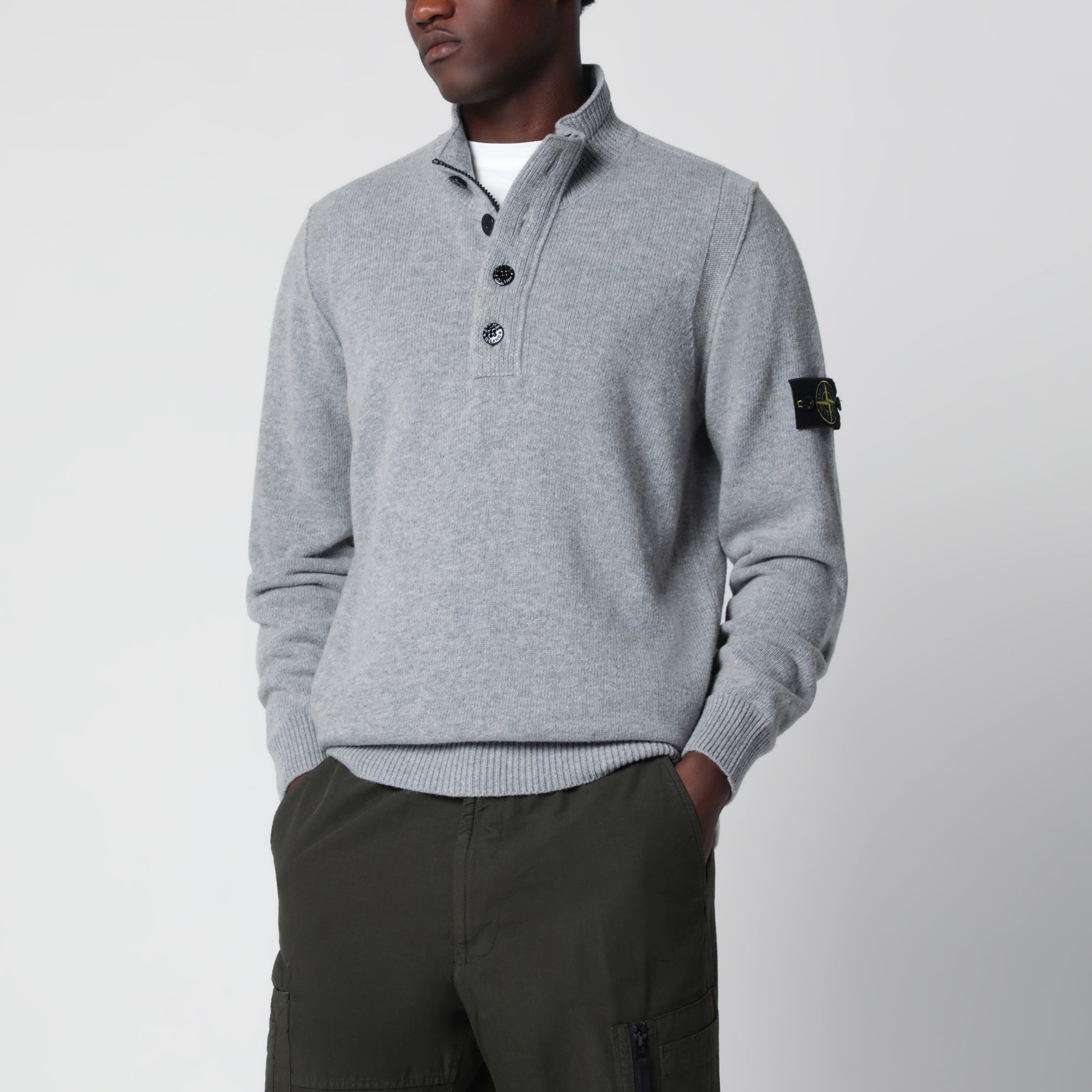 Pull gris chiné en mélange de laine