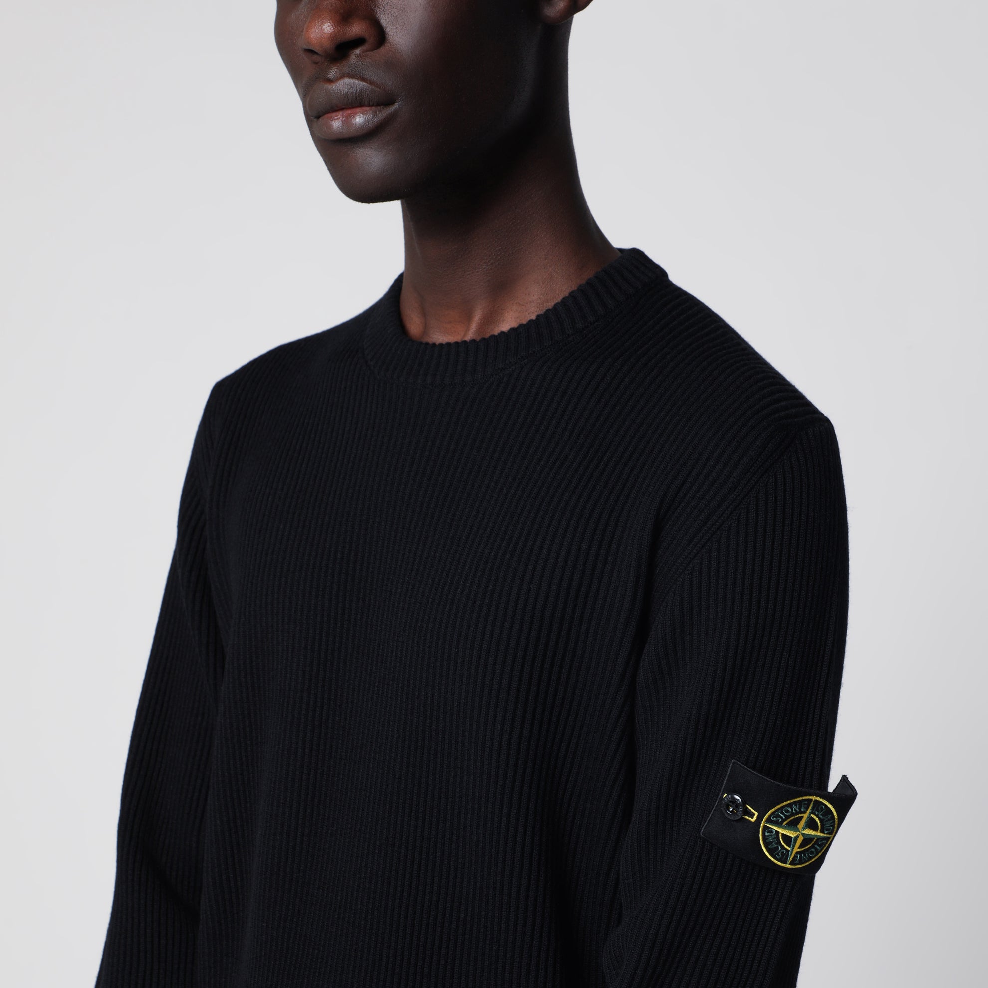 Navy blue ribbed crew-neck sweater