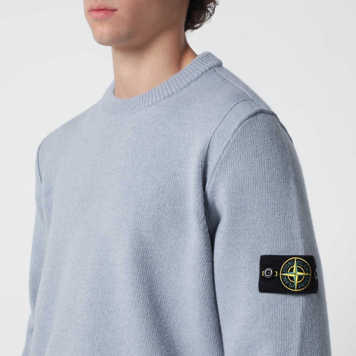 Pull gris cendré en mélange de laine