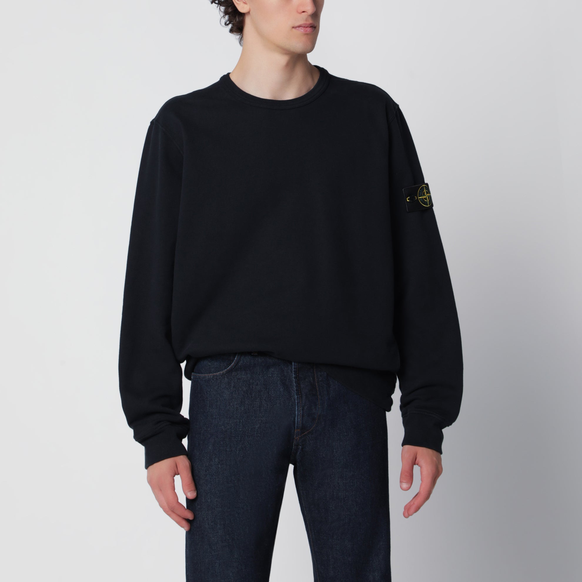 Navy blue crewneck sweatshirt in cotton