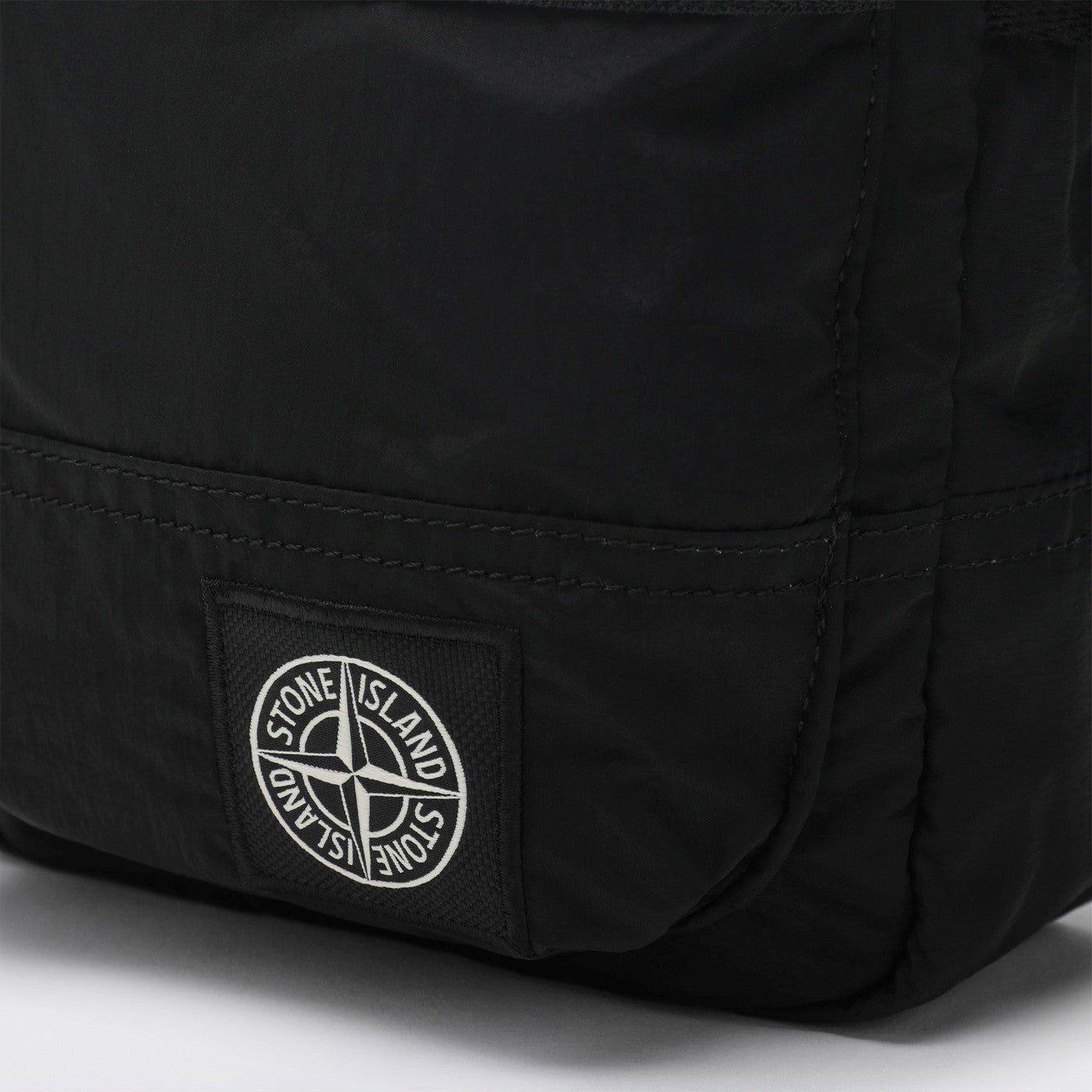 Schwarze Nylon-Metal Tasche