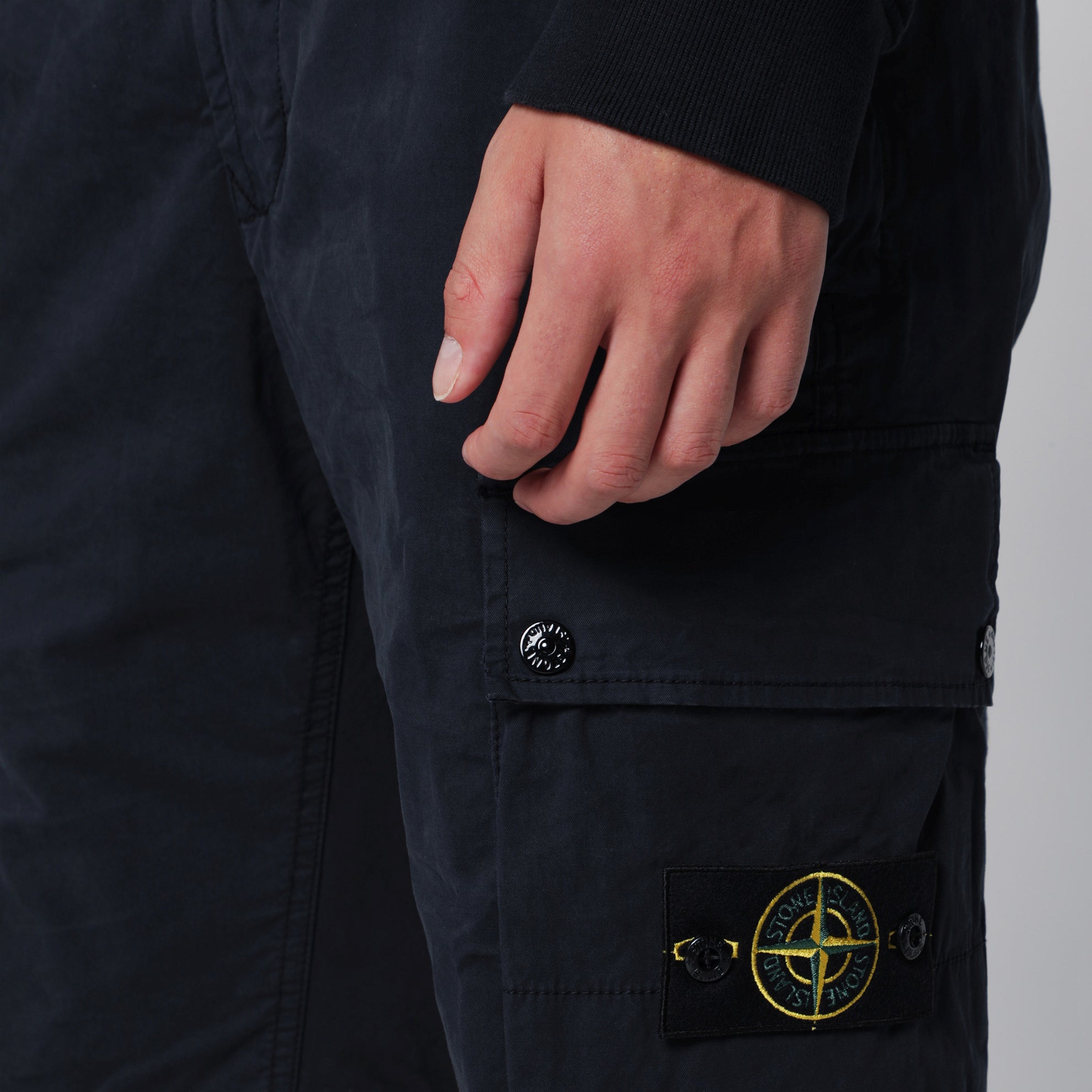 Navy blue stretch cotton cargo shorts