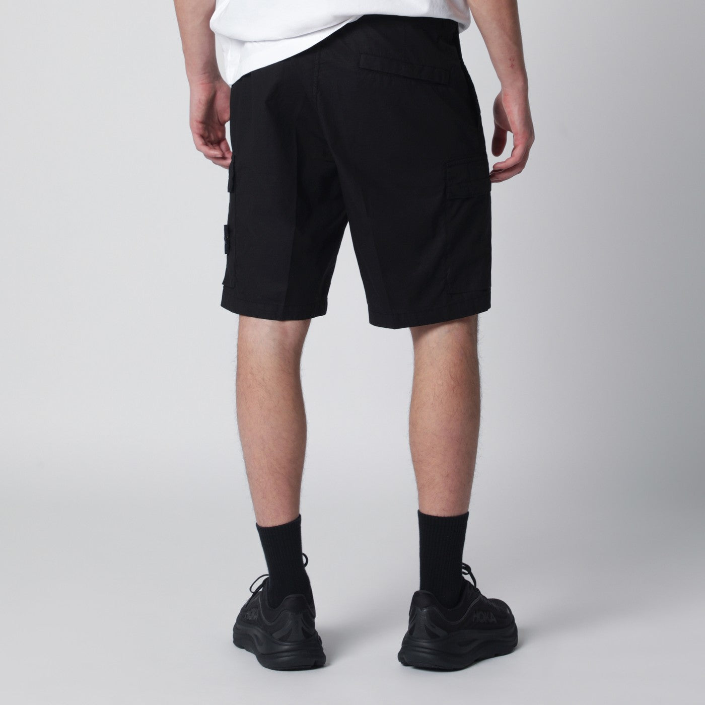 Bermuda cargo nero in tela di cotone