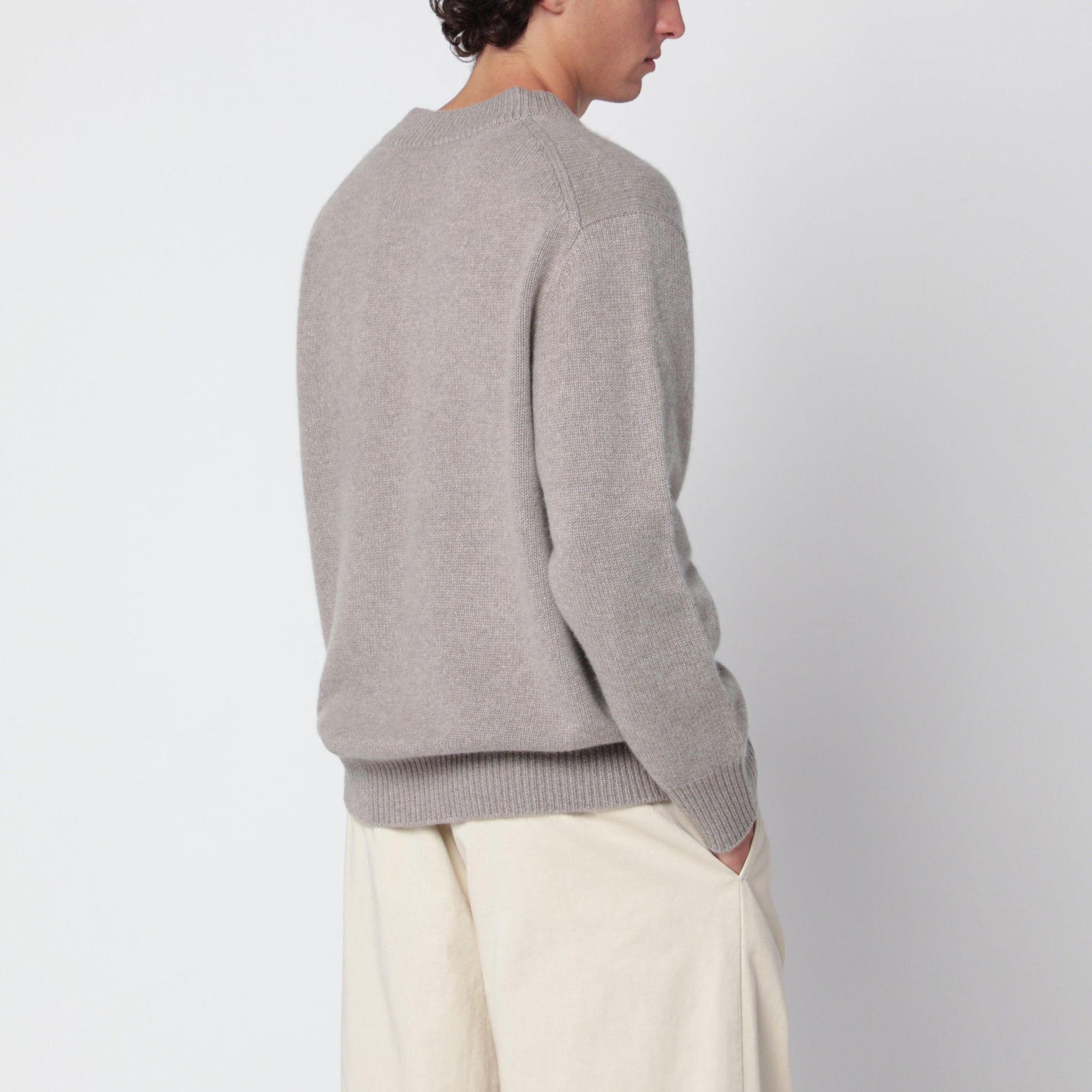 Pull col V en cachemire greige