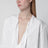 Camicia con scollo a V in popeline di cotone bianca