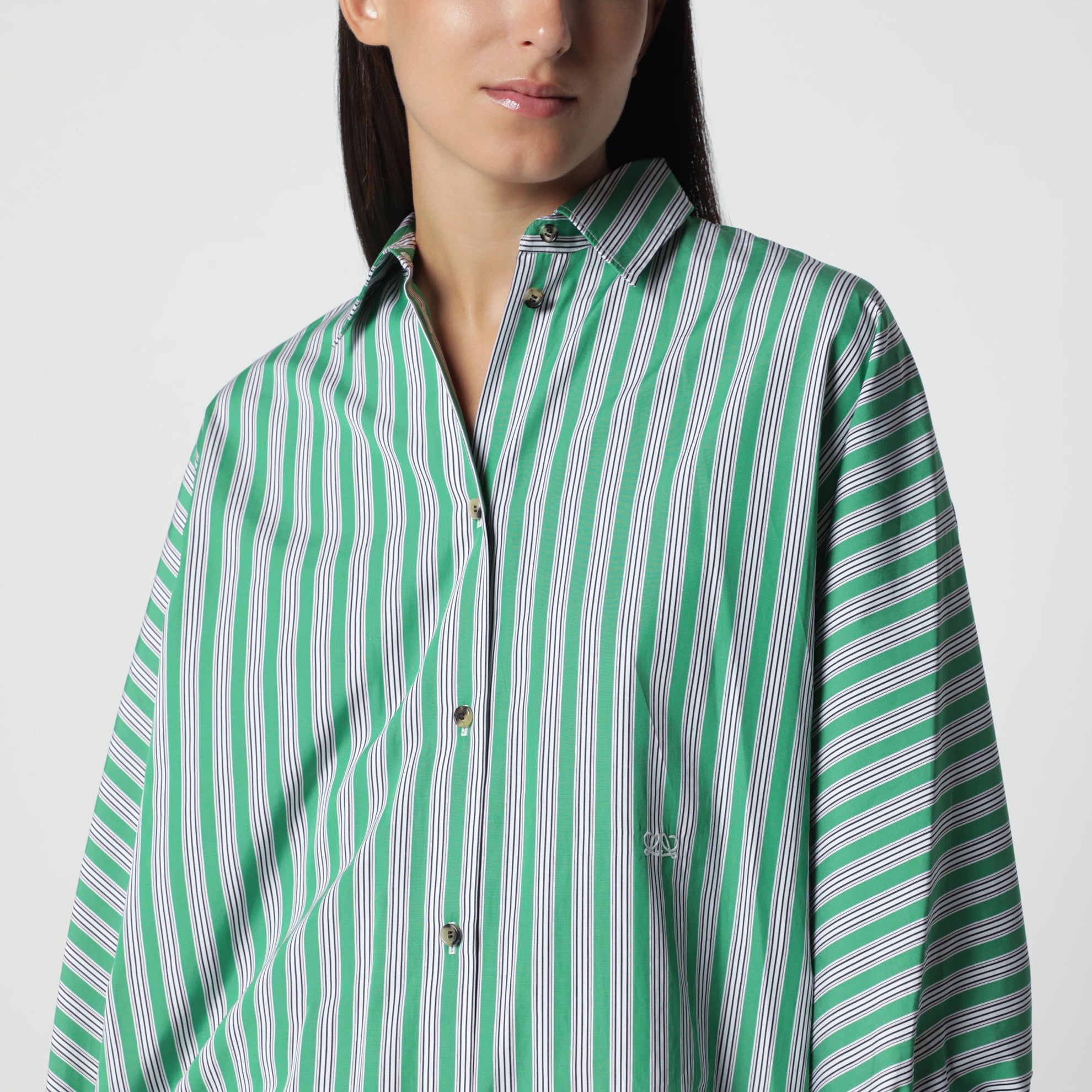 Camicia verde a righe in cotone
