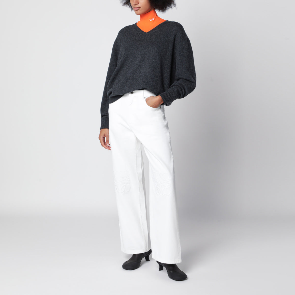White baggy jeans in cotton denim