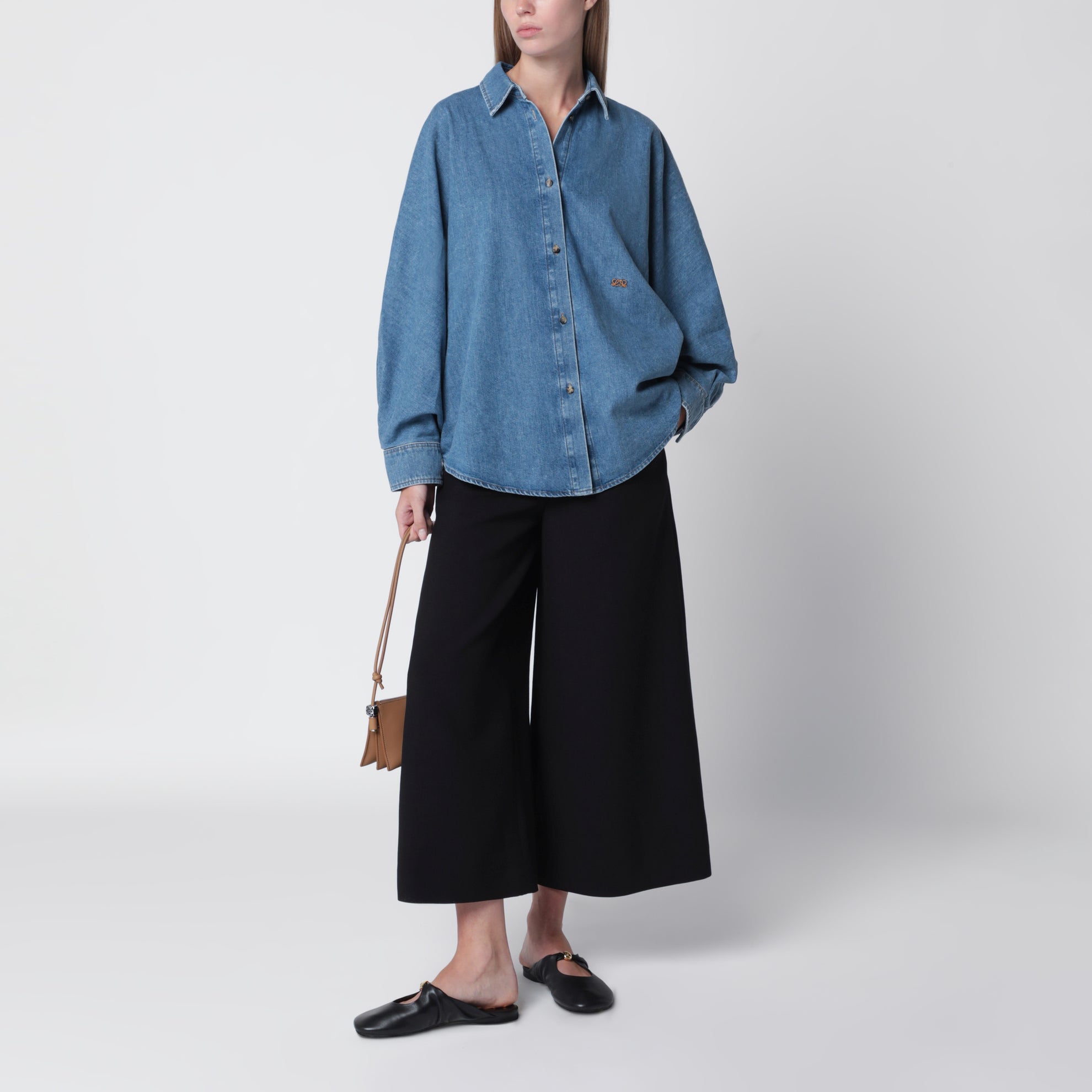 Chemise en denim de coton lavé bleu clair