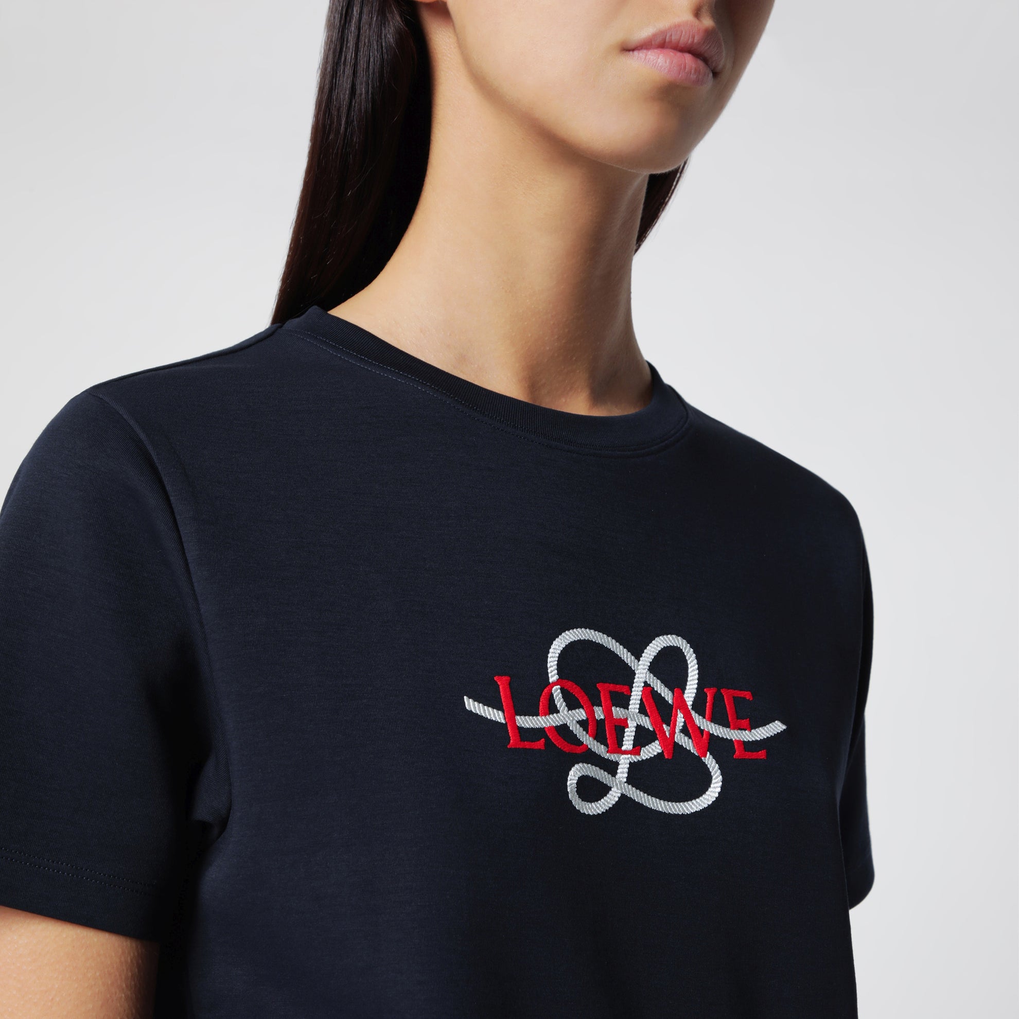 T-shirt blu navy in cotone con ricamo logo