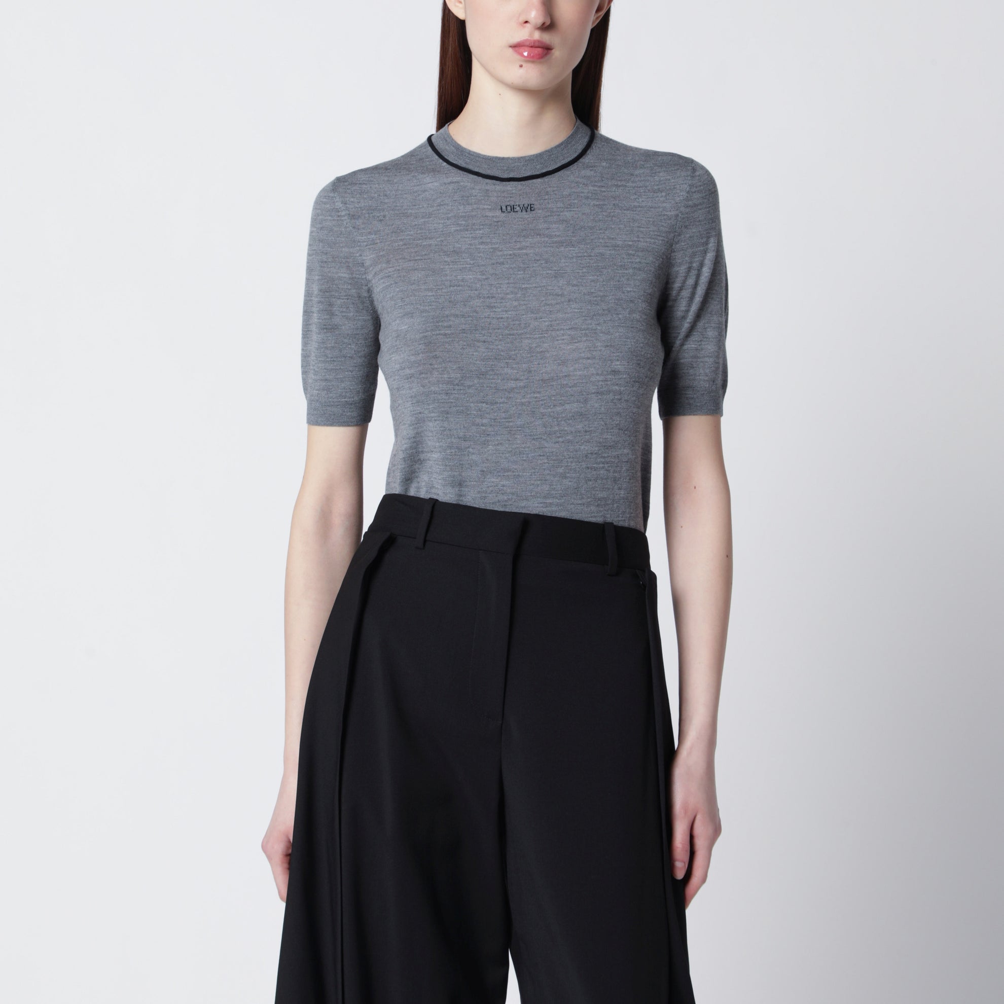 Short-sleeve lightweight wool top in navy blue