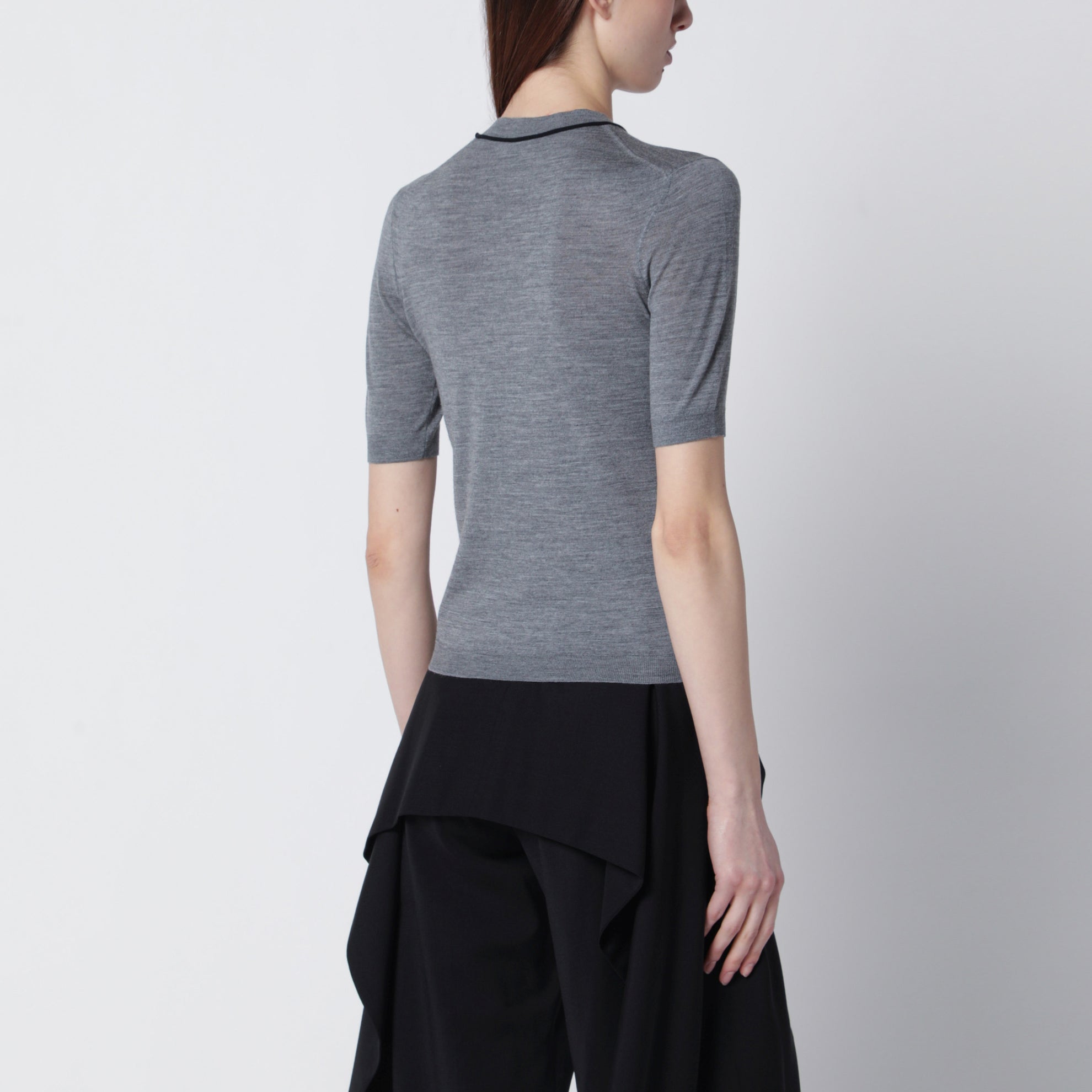 Short-sleeve lightweight wool top in navy blue